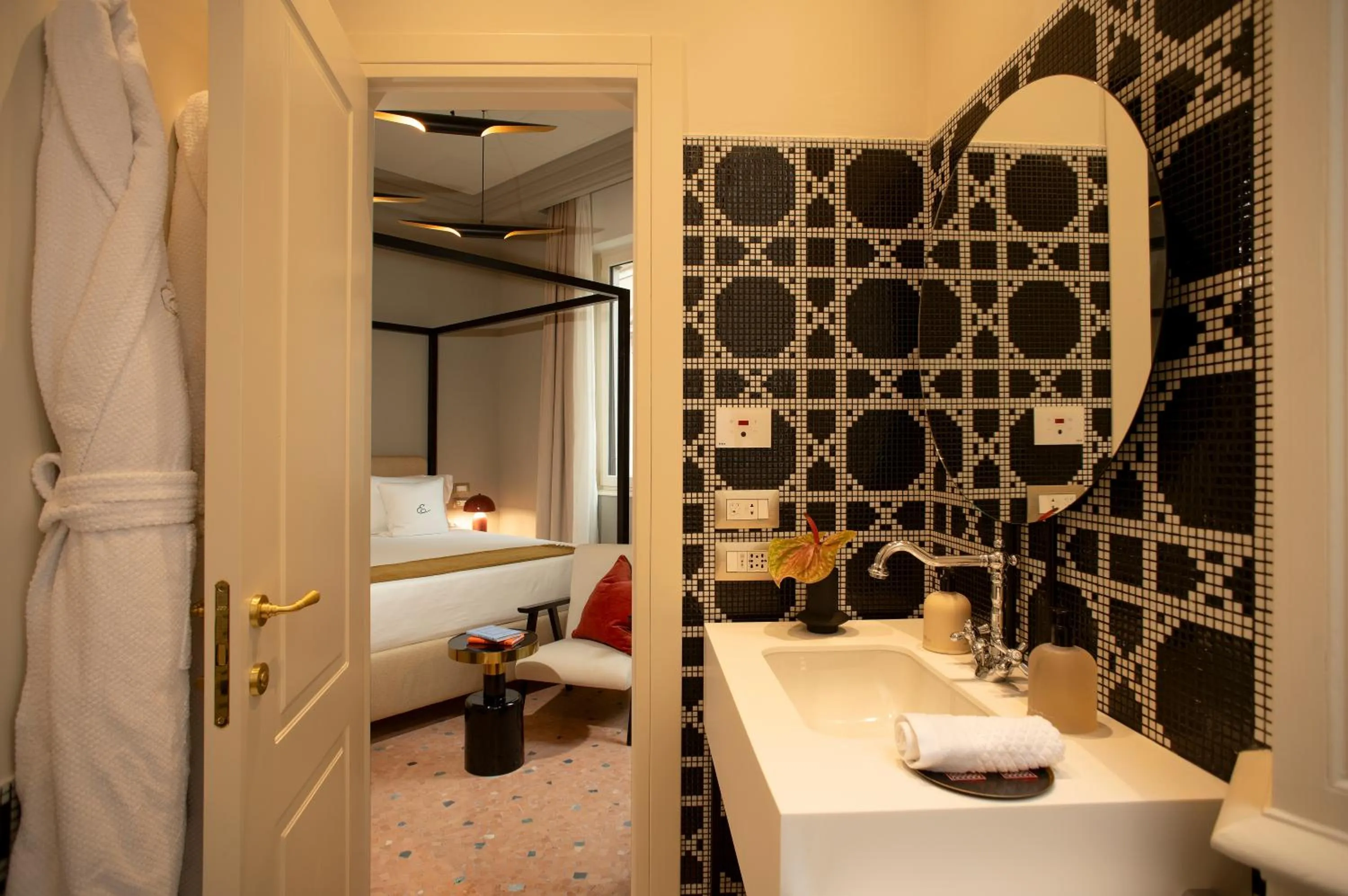 Bed in Elizabeth Unique Hotel | a Member of Design Hotels™