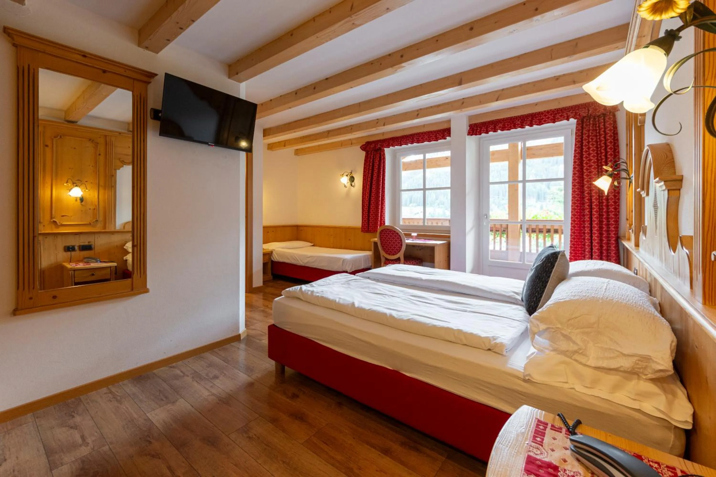 Bed in Monza Dolomites Hotel