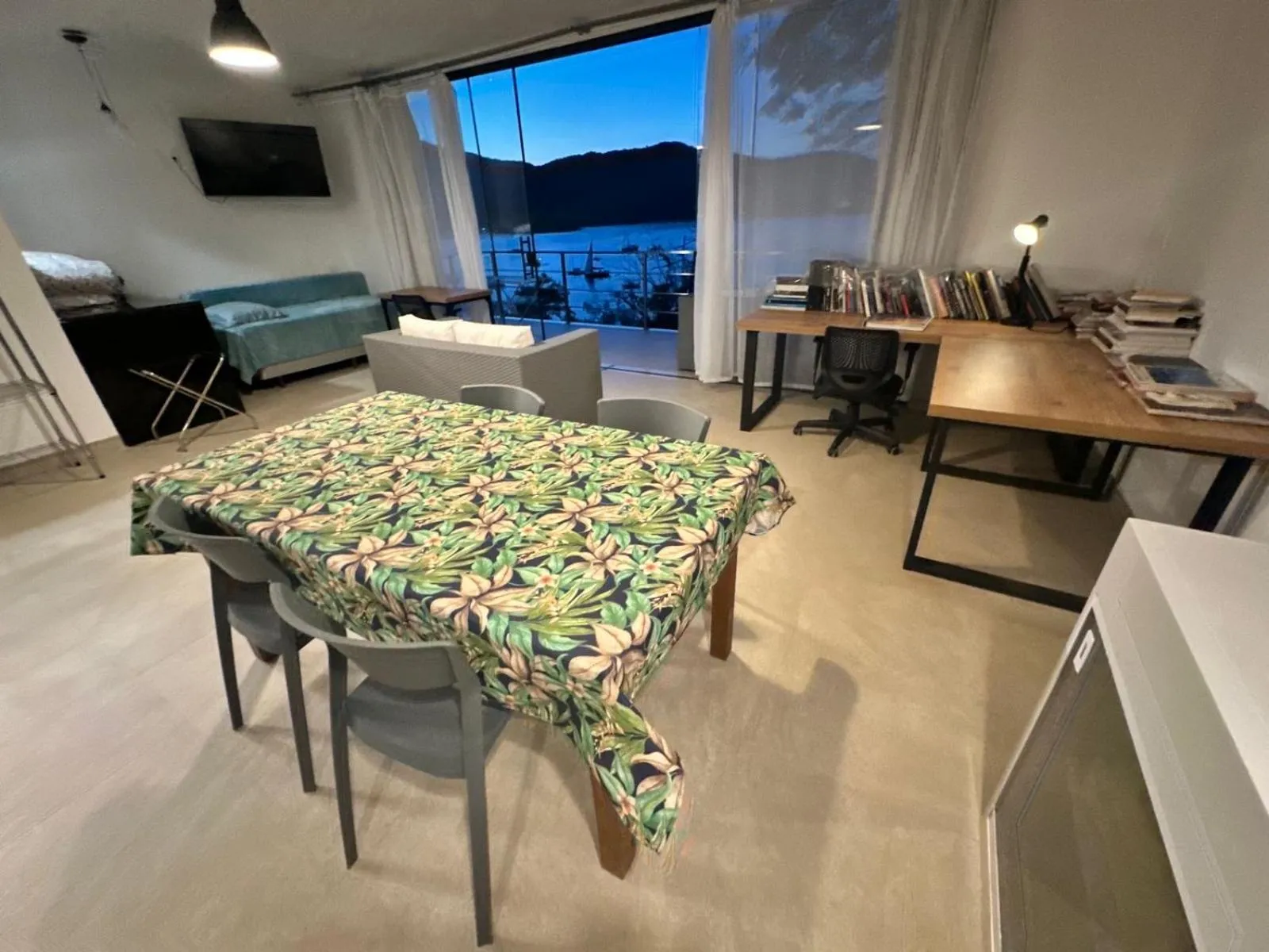 Living room in Asalem