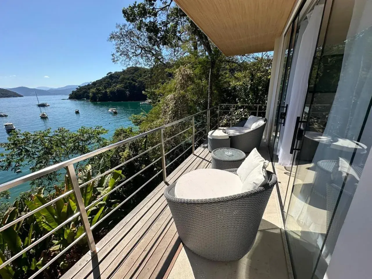 Queen Room with Sea View in Asalem Queen Room with Sea View in Asalem