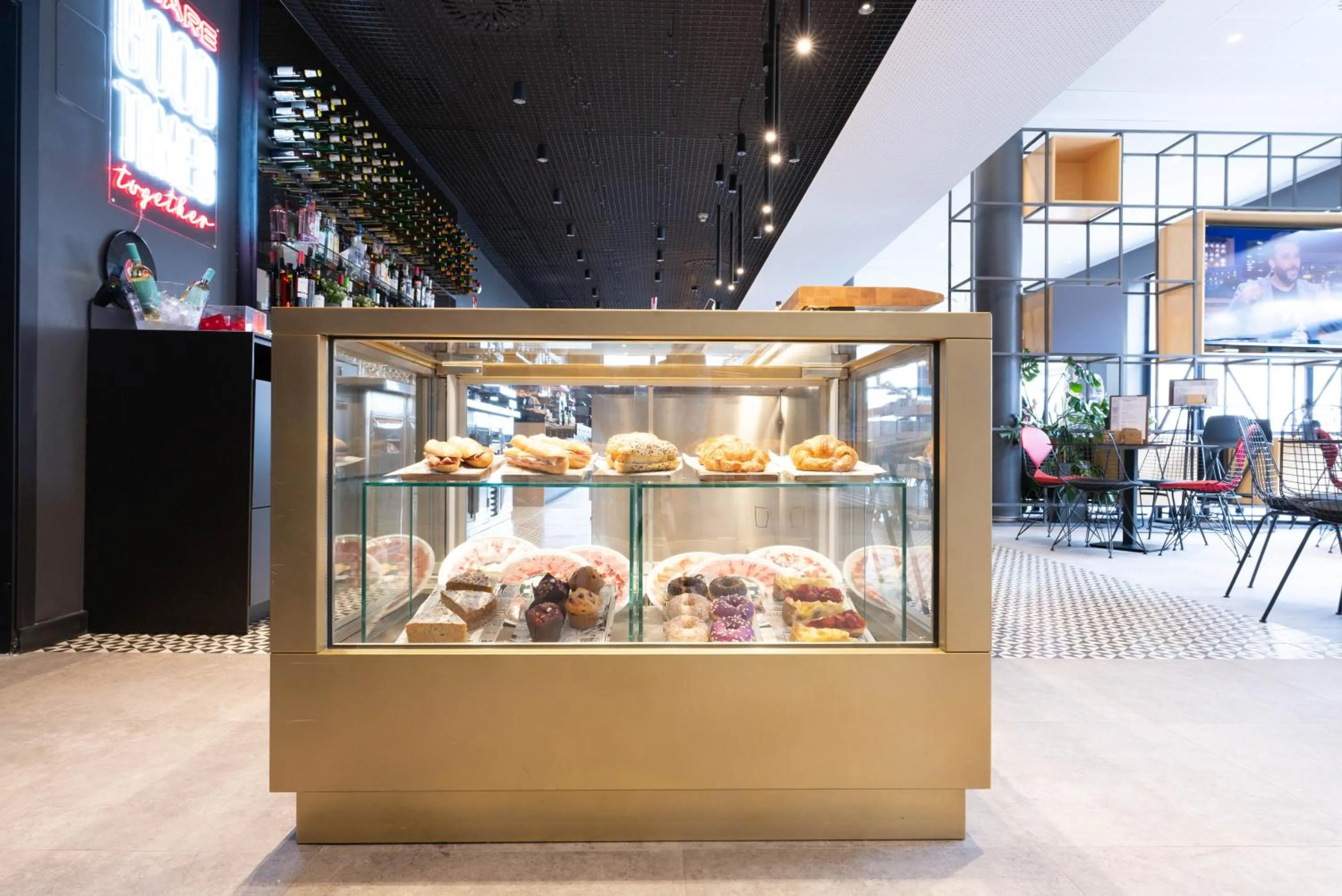 Lounge or bar in Ibis Malaga Centro Ciudad