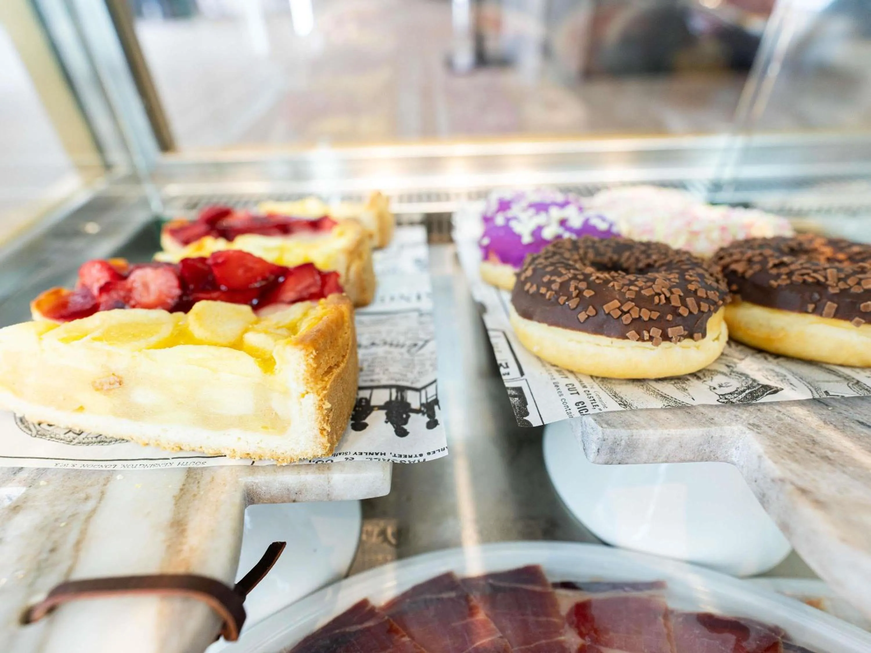 Lounge or bar in Ibis Malaga Centro Ciudad