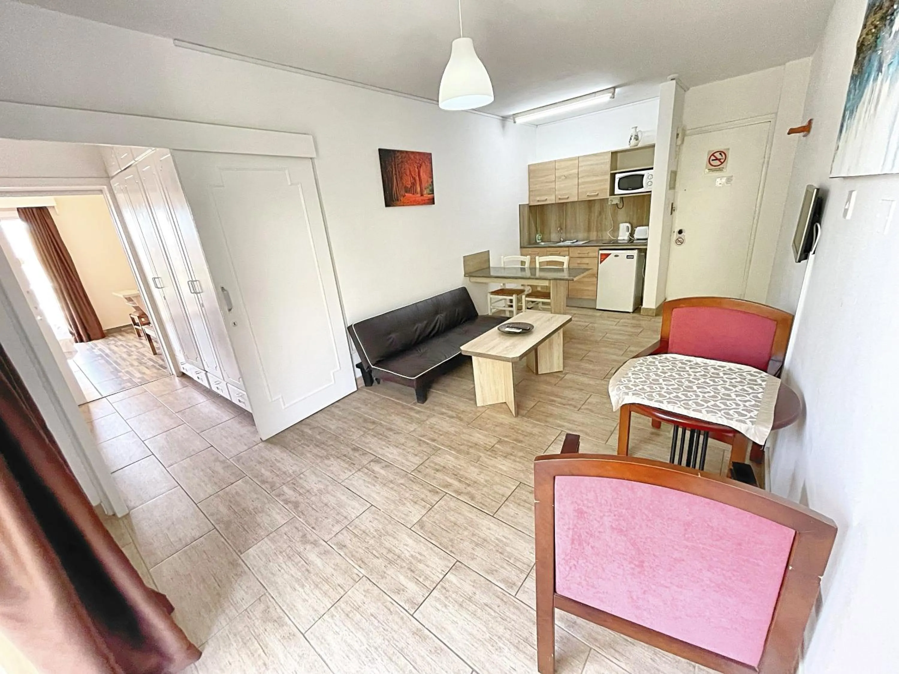 Antonis G. Hotel Apartments