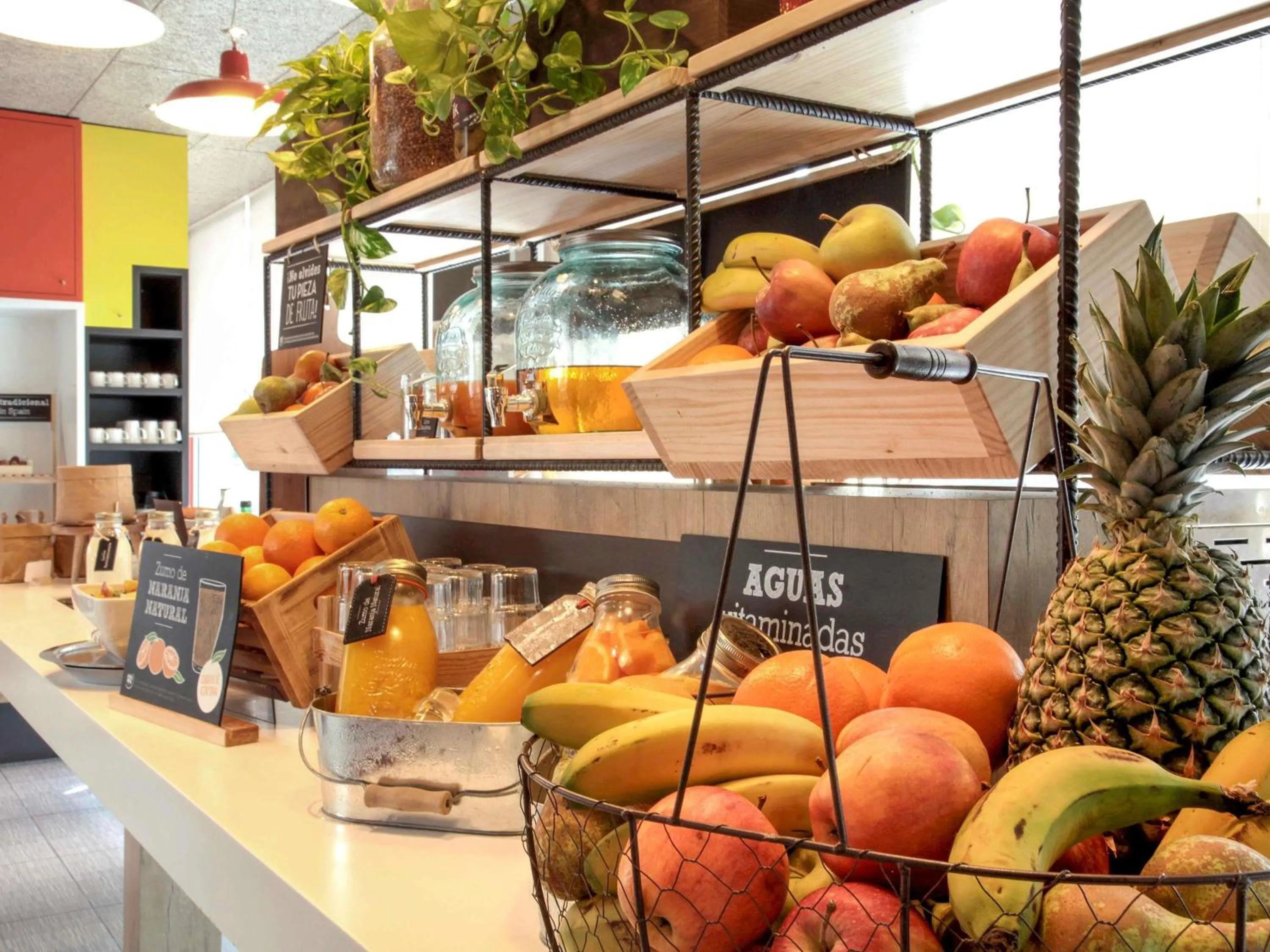 Breakfast in Ibis Sevilla