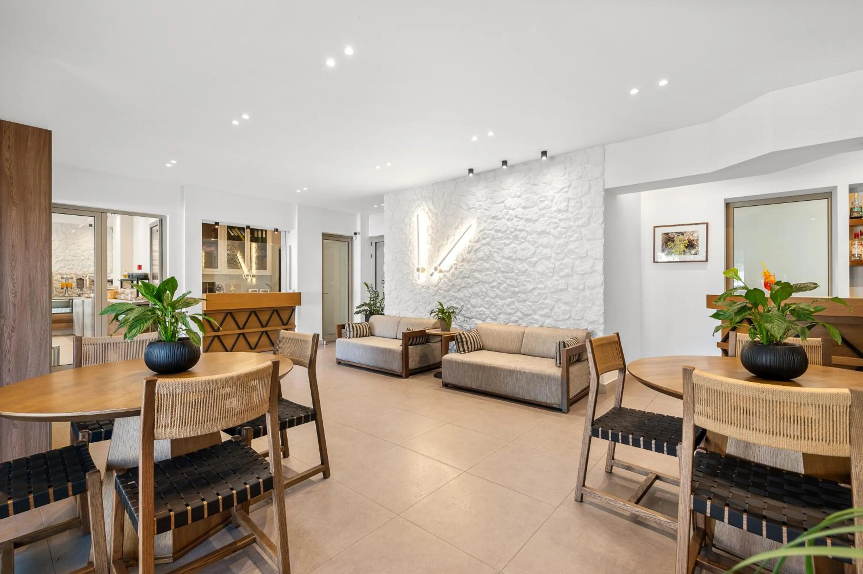 Glaros Hotel Apartment