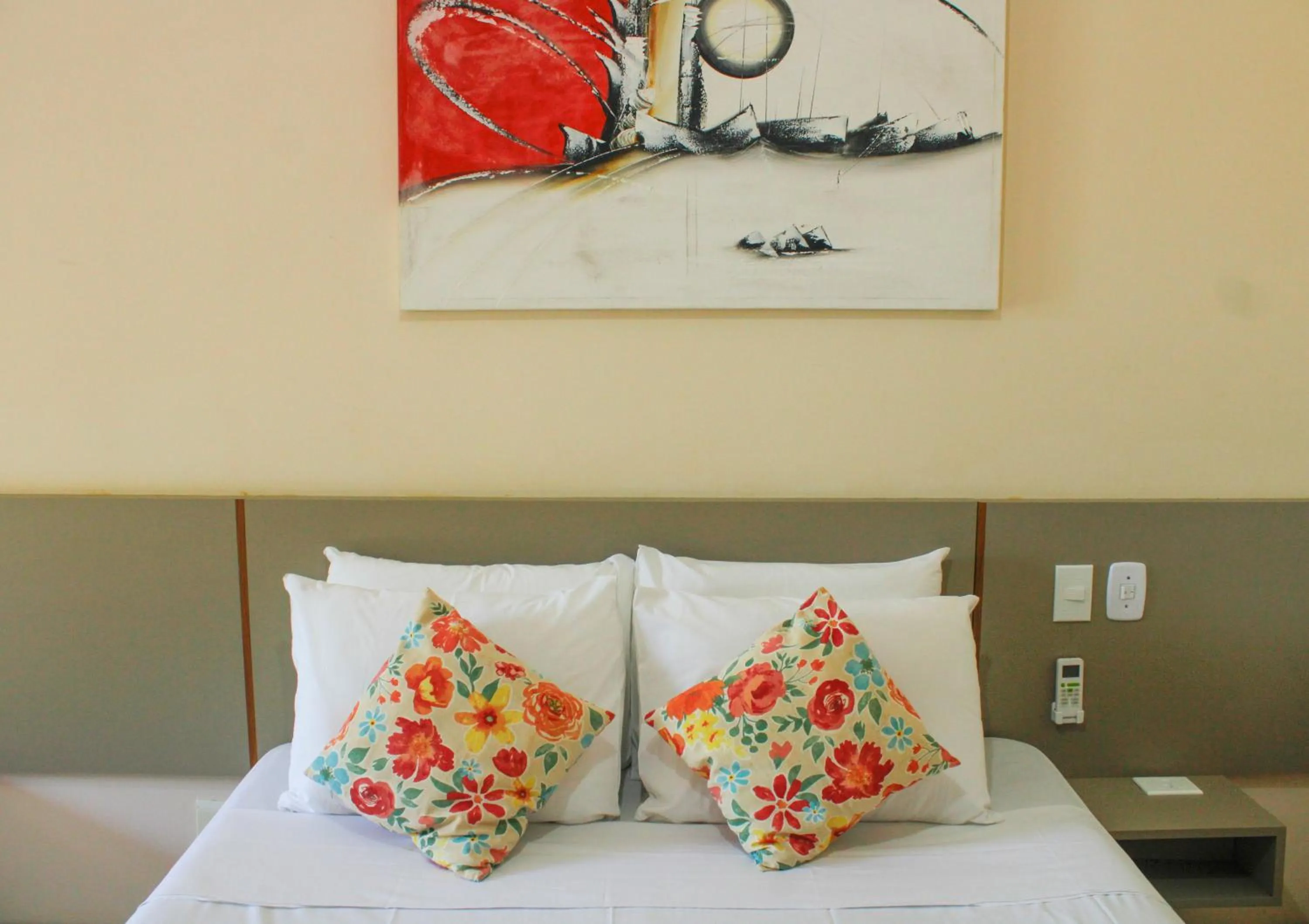 Lonier Praia Inn Flats