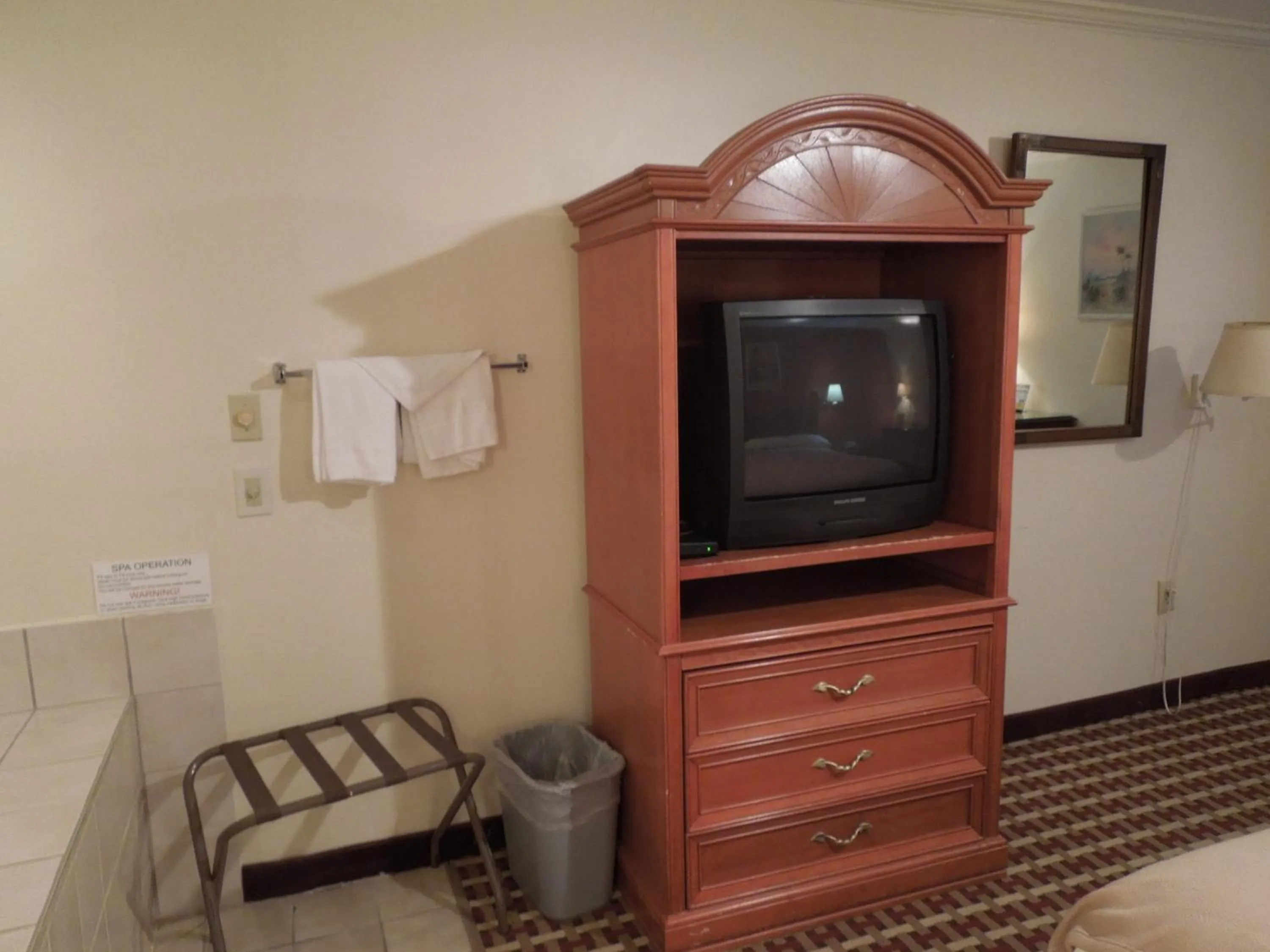TV and multimedia in Wildwood Inn