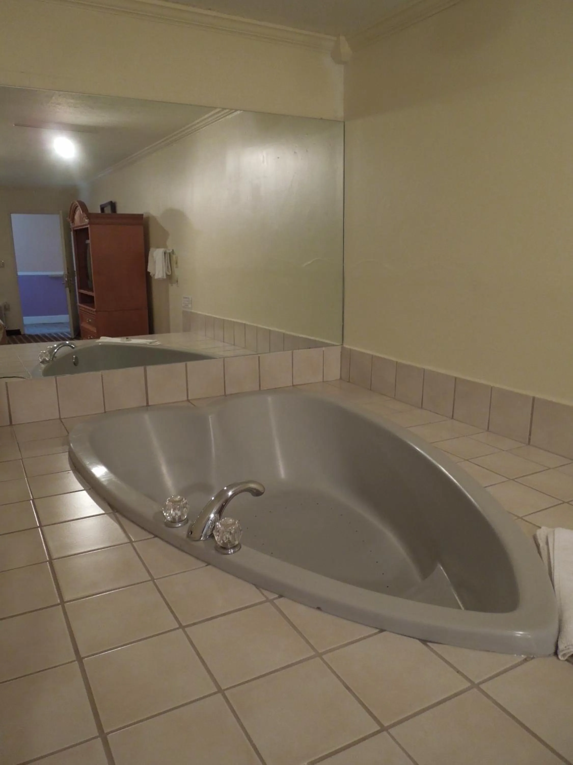 Bathroom in Wildwood Inn