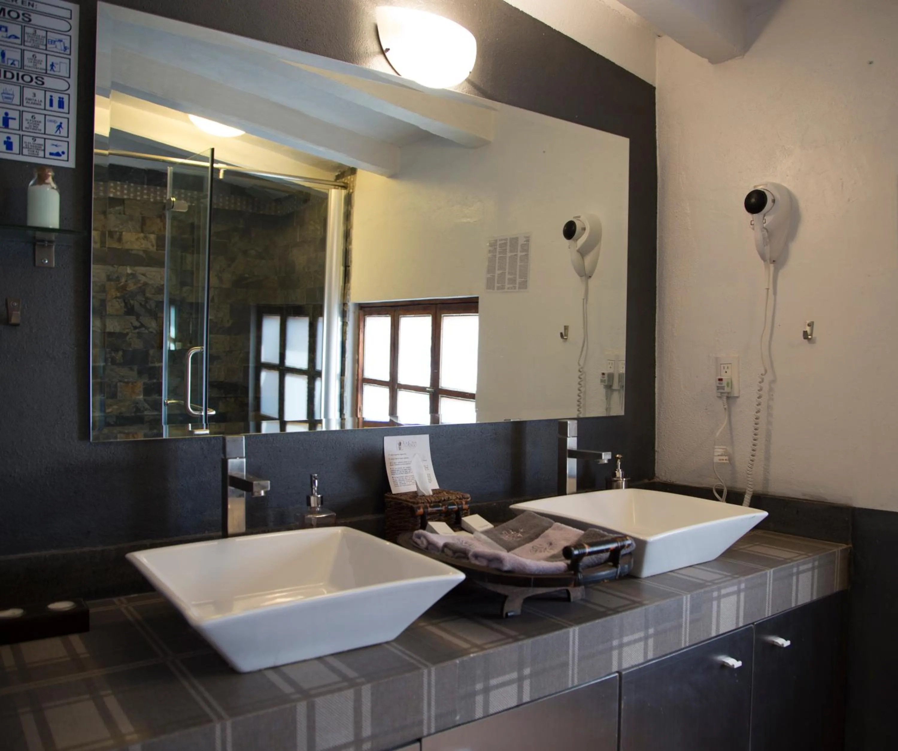 Bathroom in La Casa del Atrio