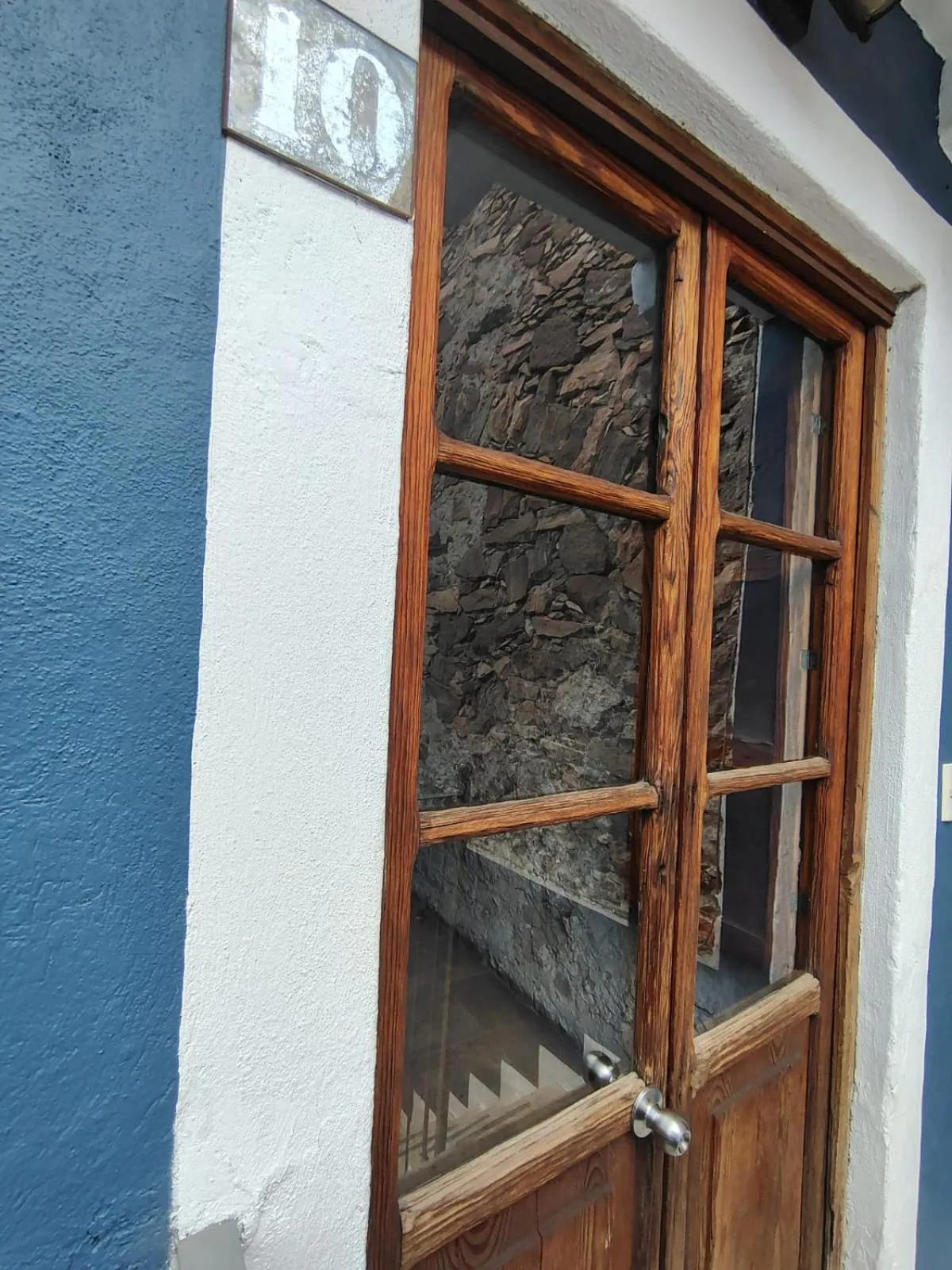 Photo of the whole room in La Casa del Atrio