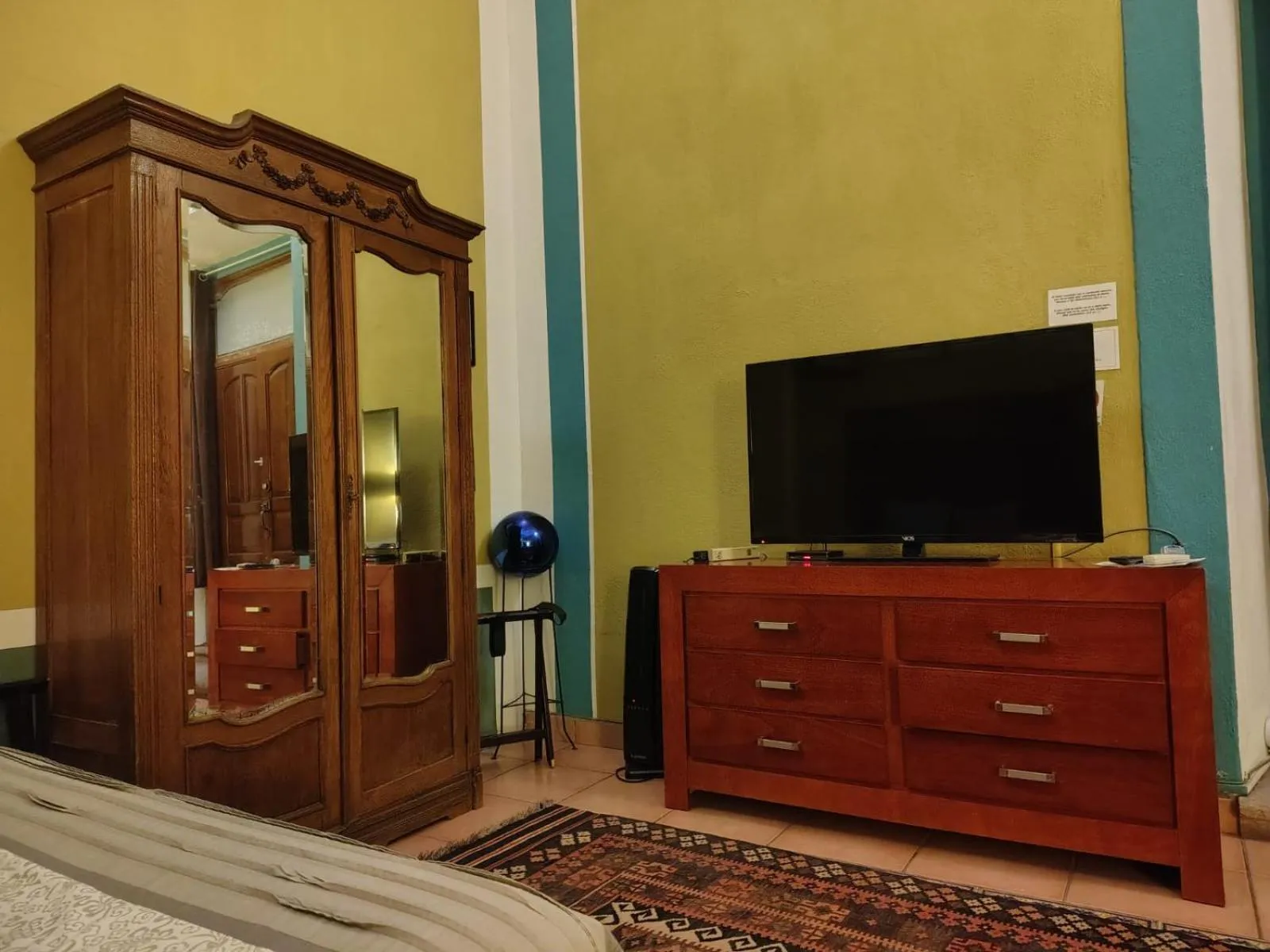 TV and multimedia in La Casa del Atrio