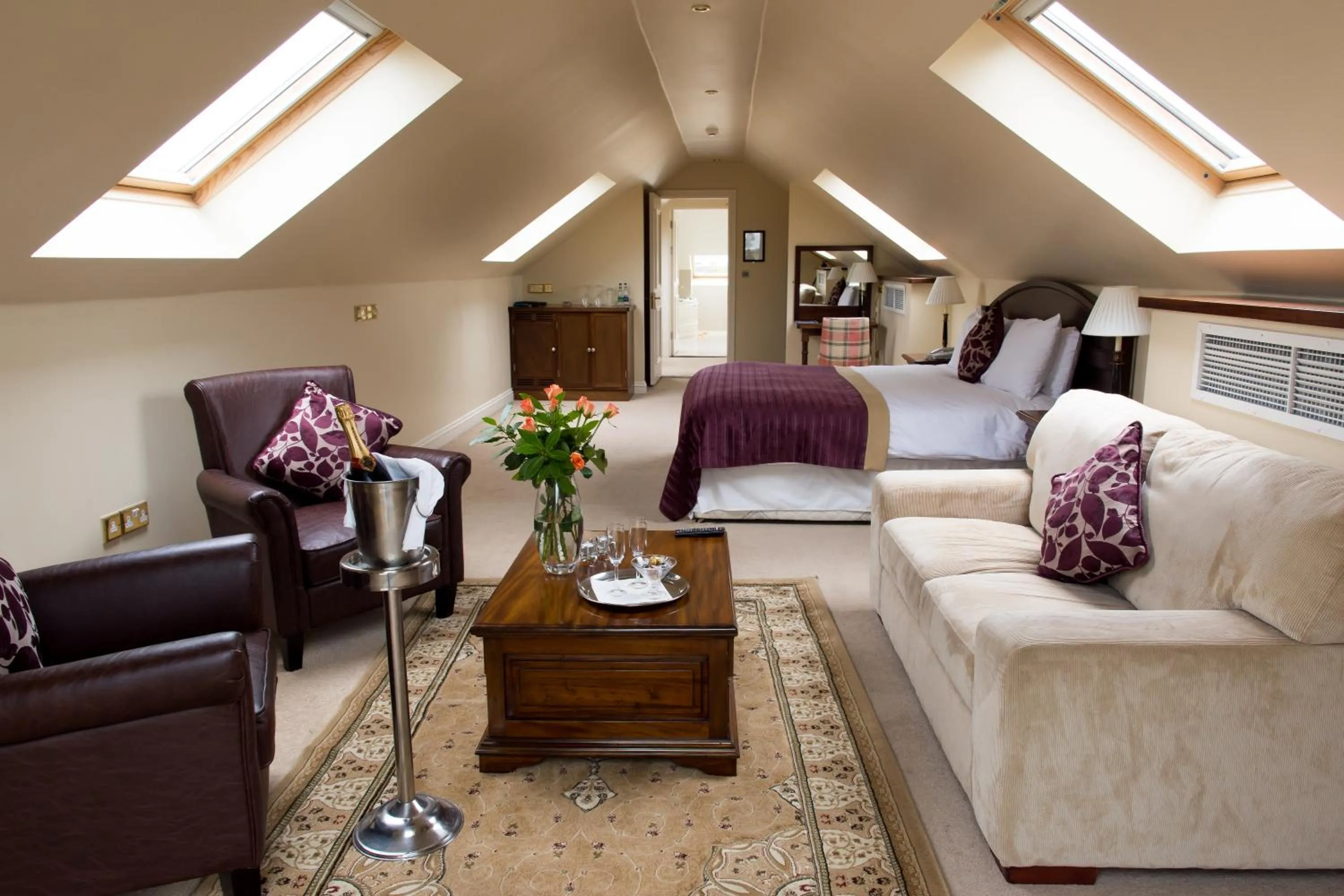 Seating area in Baileys Hotel Cashel