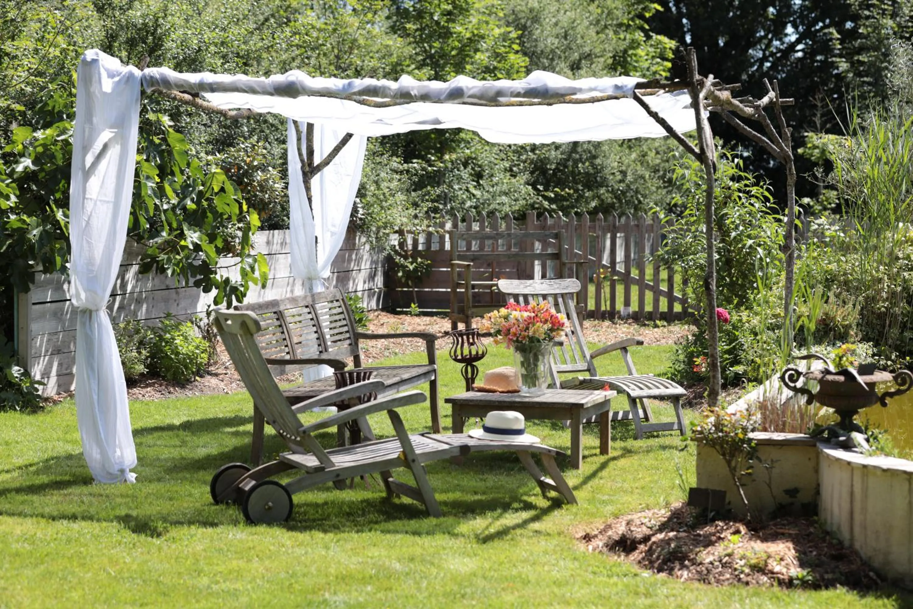 Patio in Relais de Chasse la Chaignaie