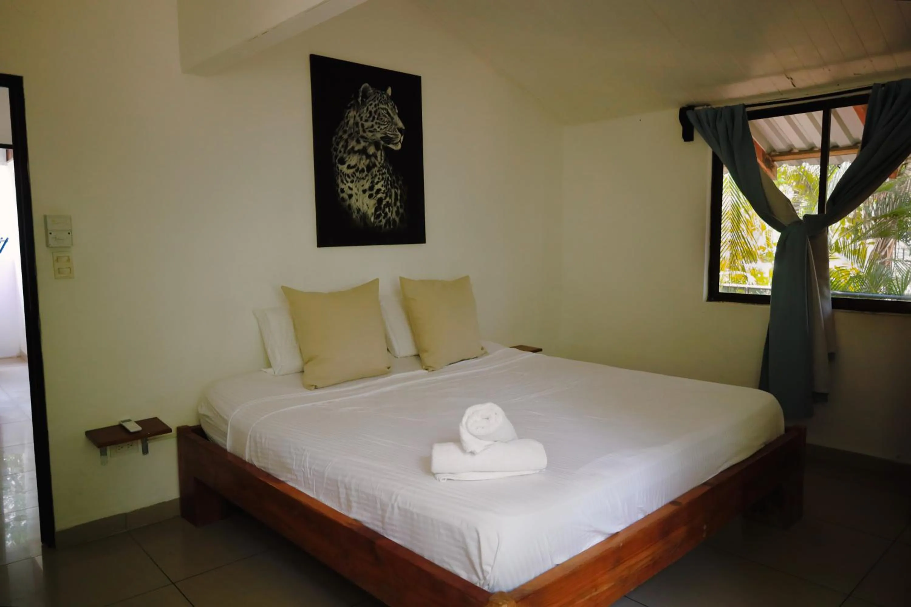Apartment with Balcony - single occupancy in Zeneidas Surf Garden