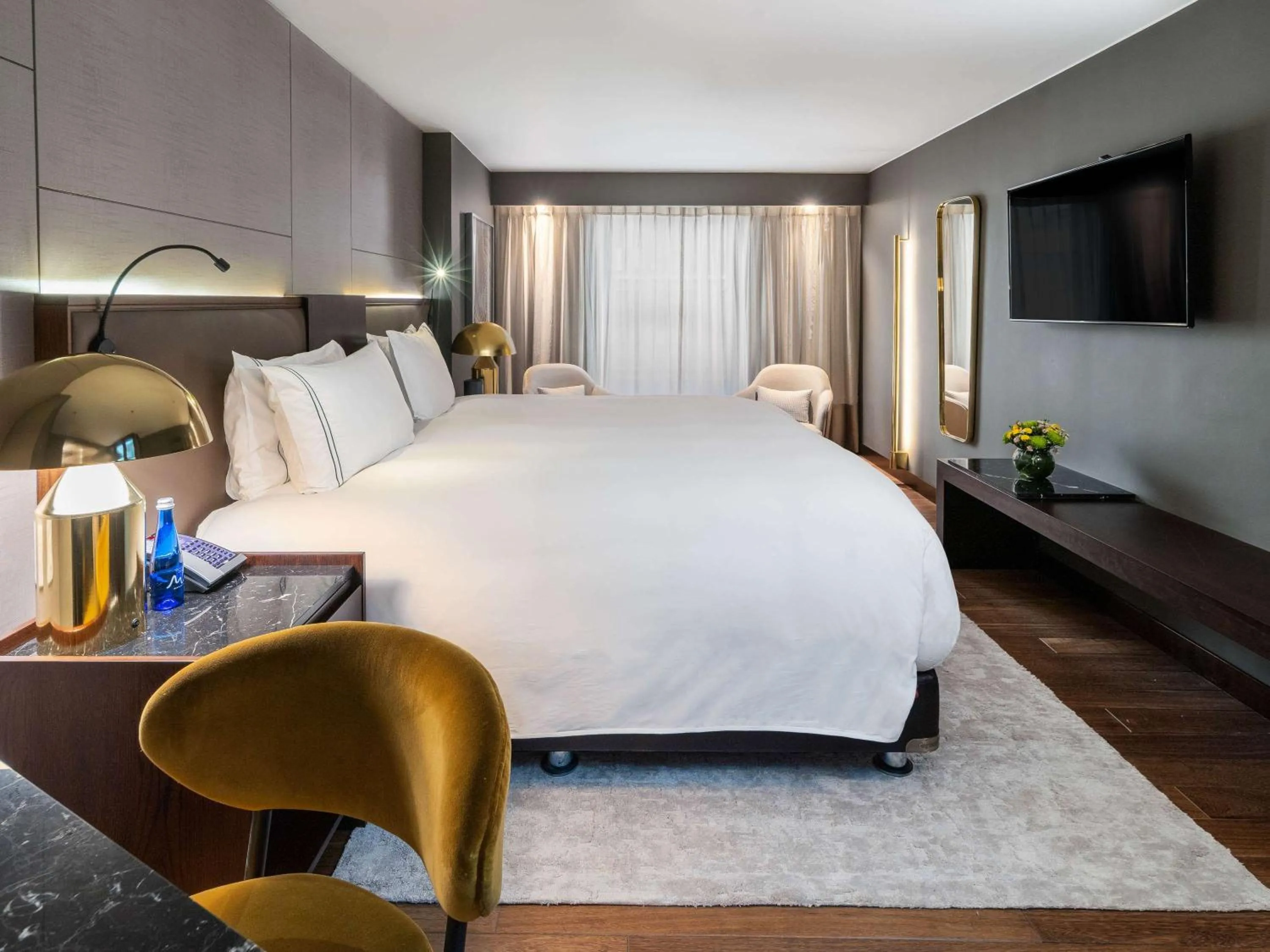 Photo of the whole room, Bed in Sofitel Bogota Victoria Regia