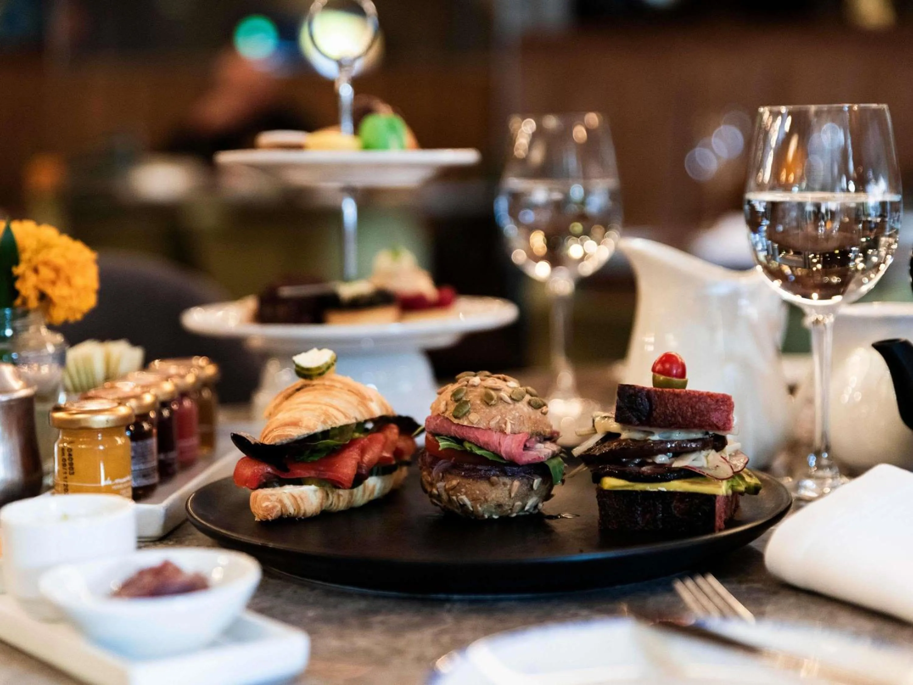 Restaurant/places to eat in Sofitel Bogota Victoria Regia