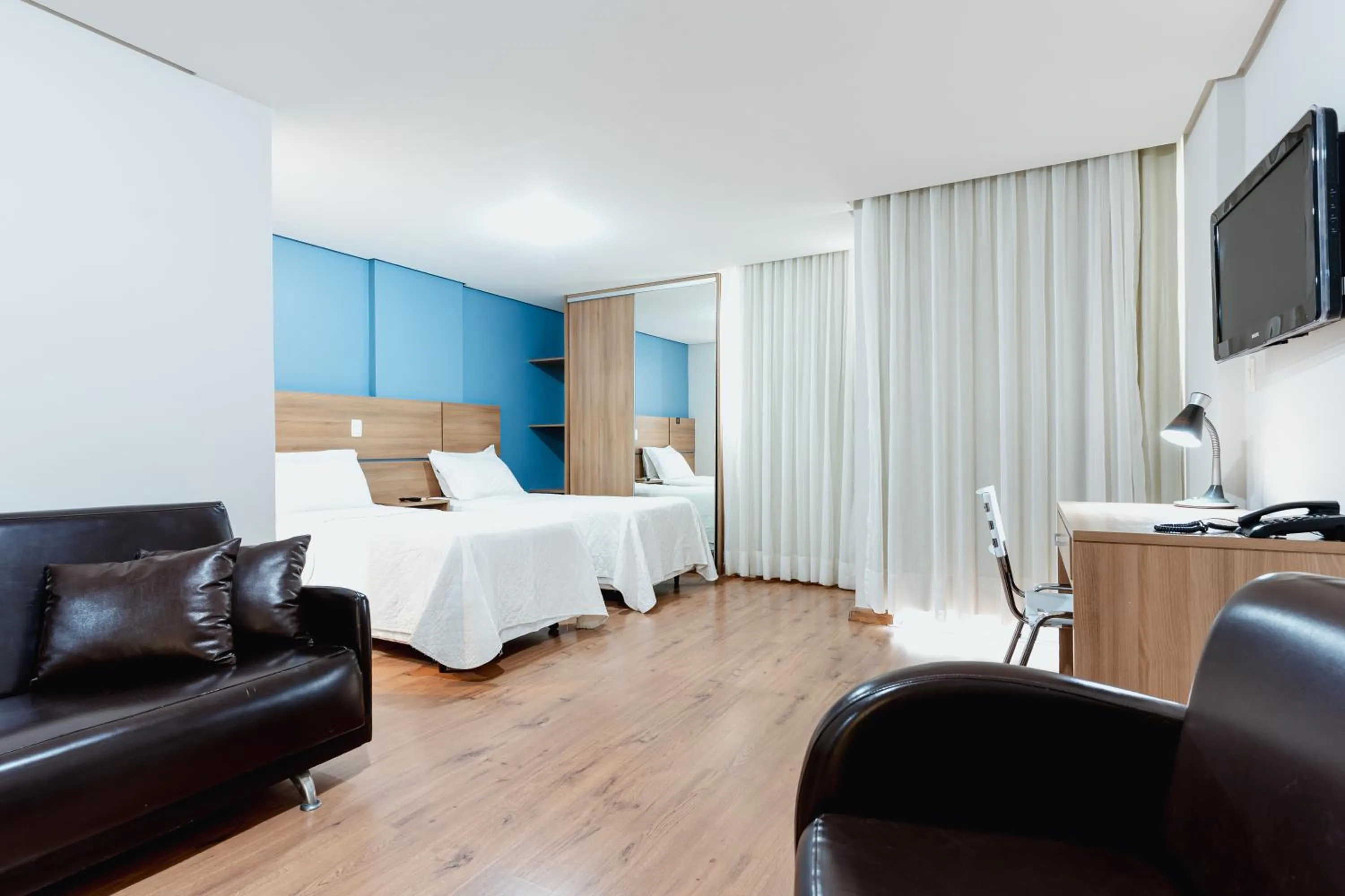 Bedroom, Bed in Victory Suites