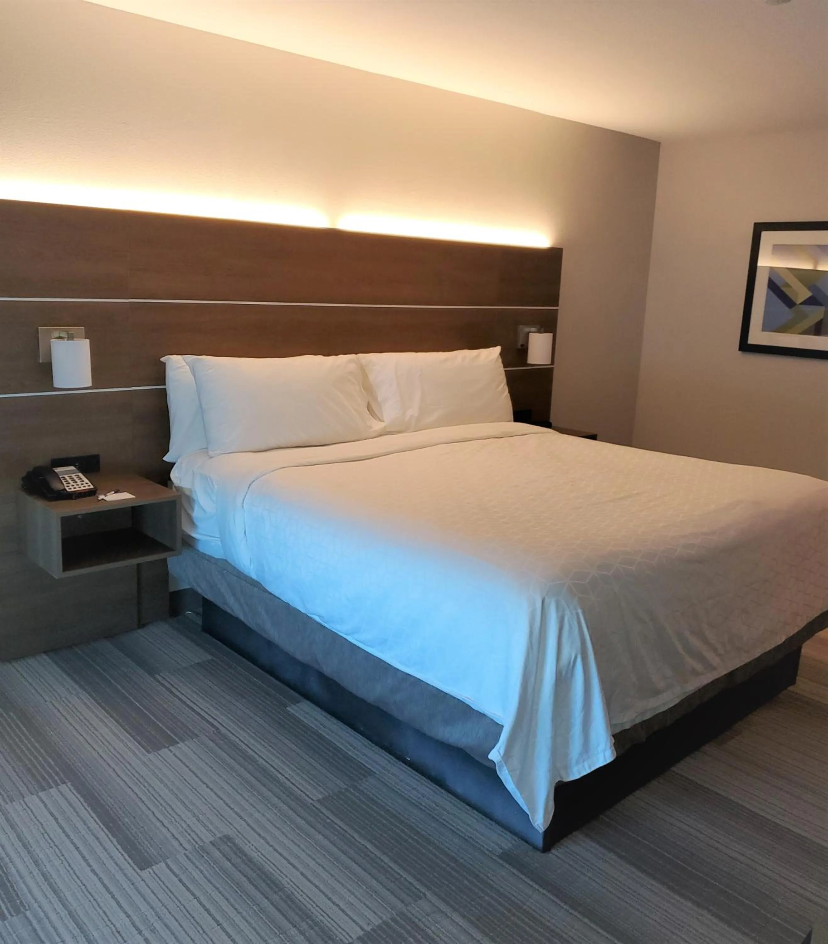 Bed in Holiday Inn Express & Suites San Antonio West Sea World Area by IHG