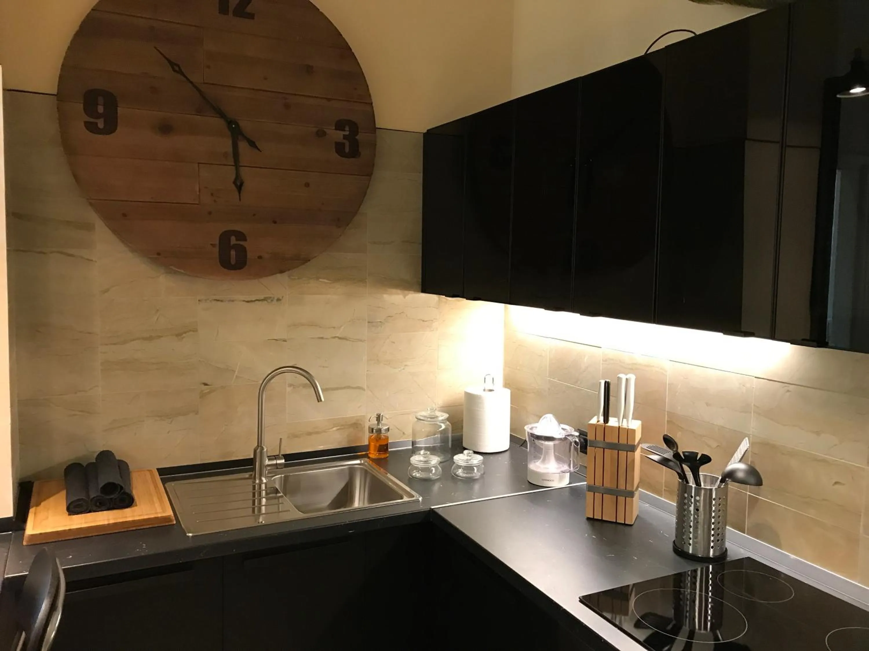 Kitchen or kitchenette in Sweethome Crispi