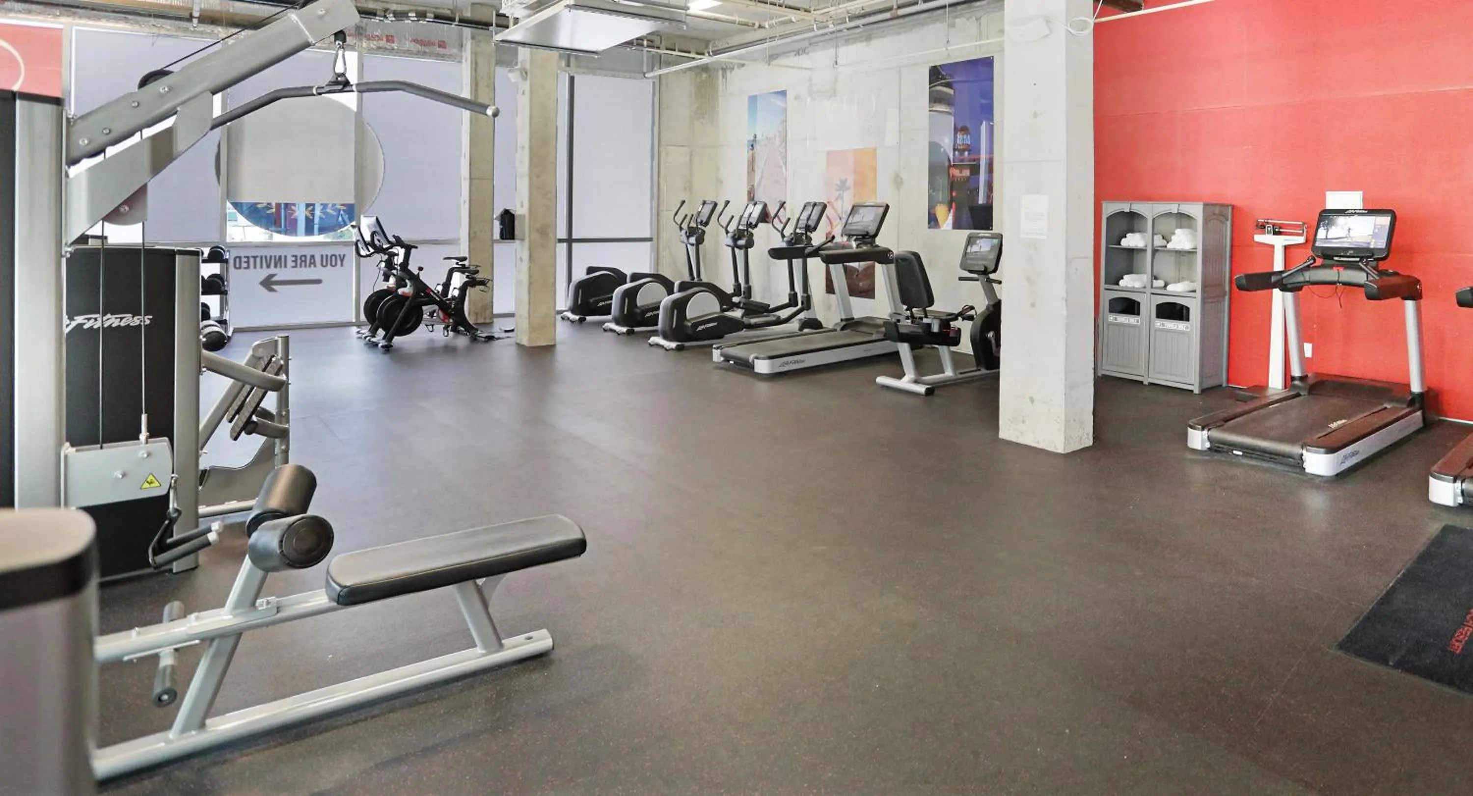 Fitness centre/facilities in CH Luxury Condos & Studios On The Beach