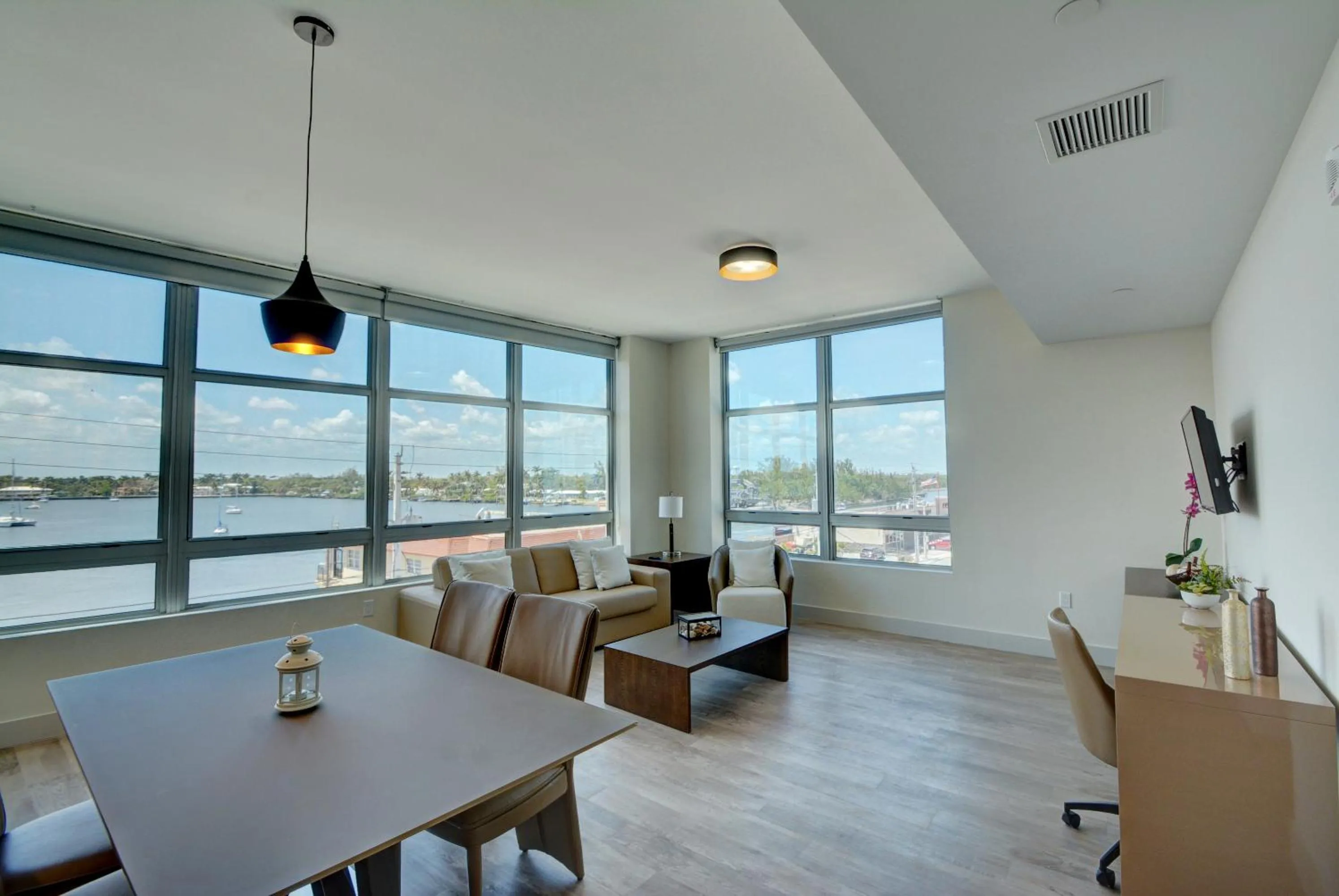 Living room in CH Luxury Condos & Studios On The Beach