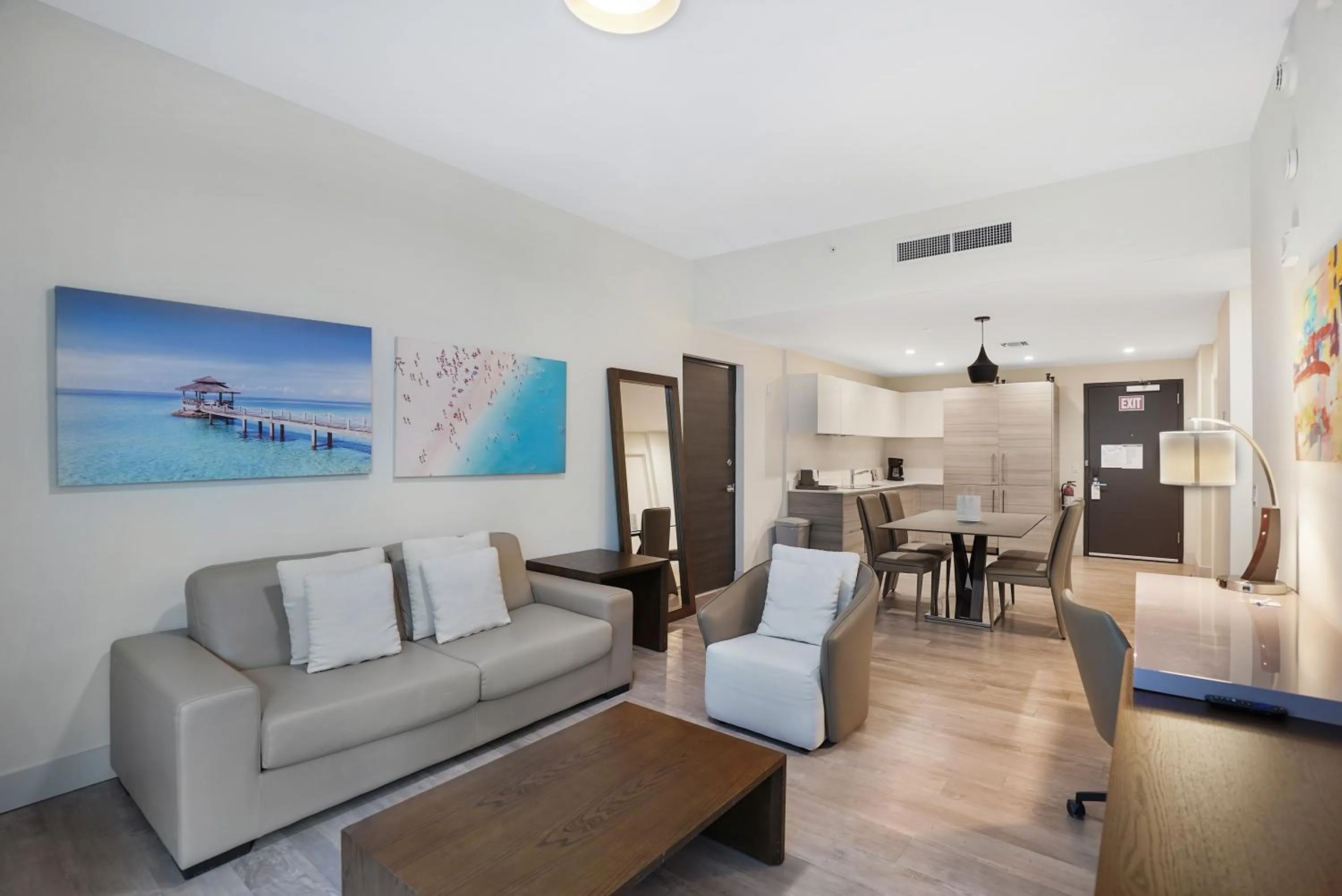 Living room in CH Luxury Condos & Studios On The Beach