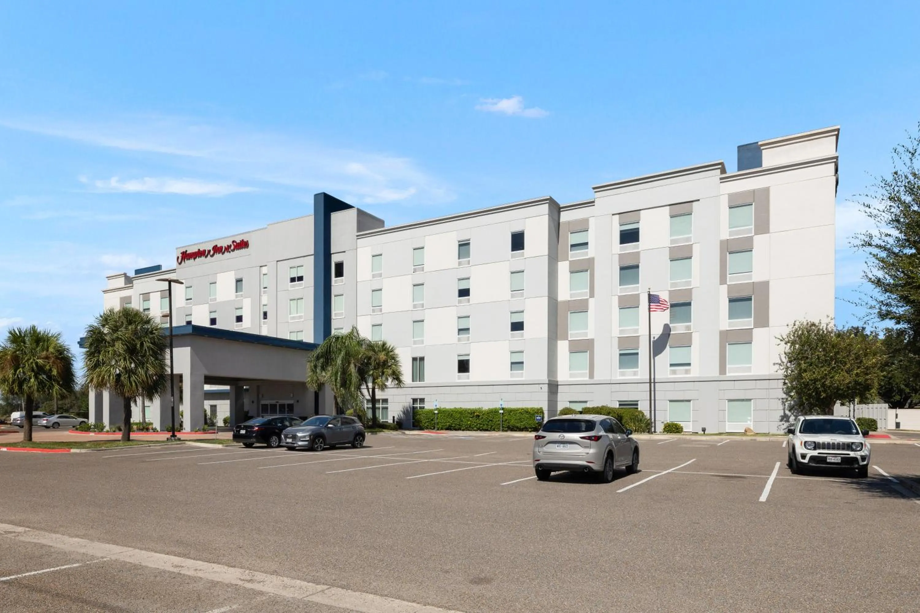 Property building in Hampton Inn & Suites McAllen