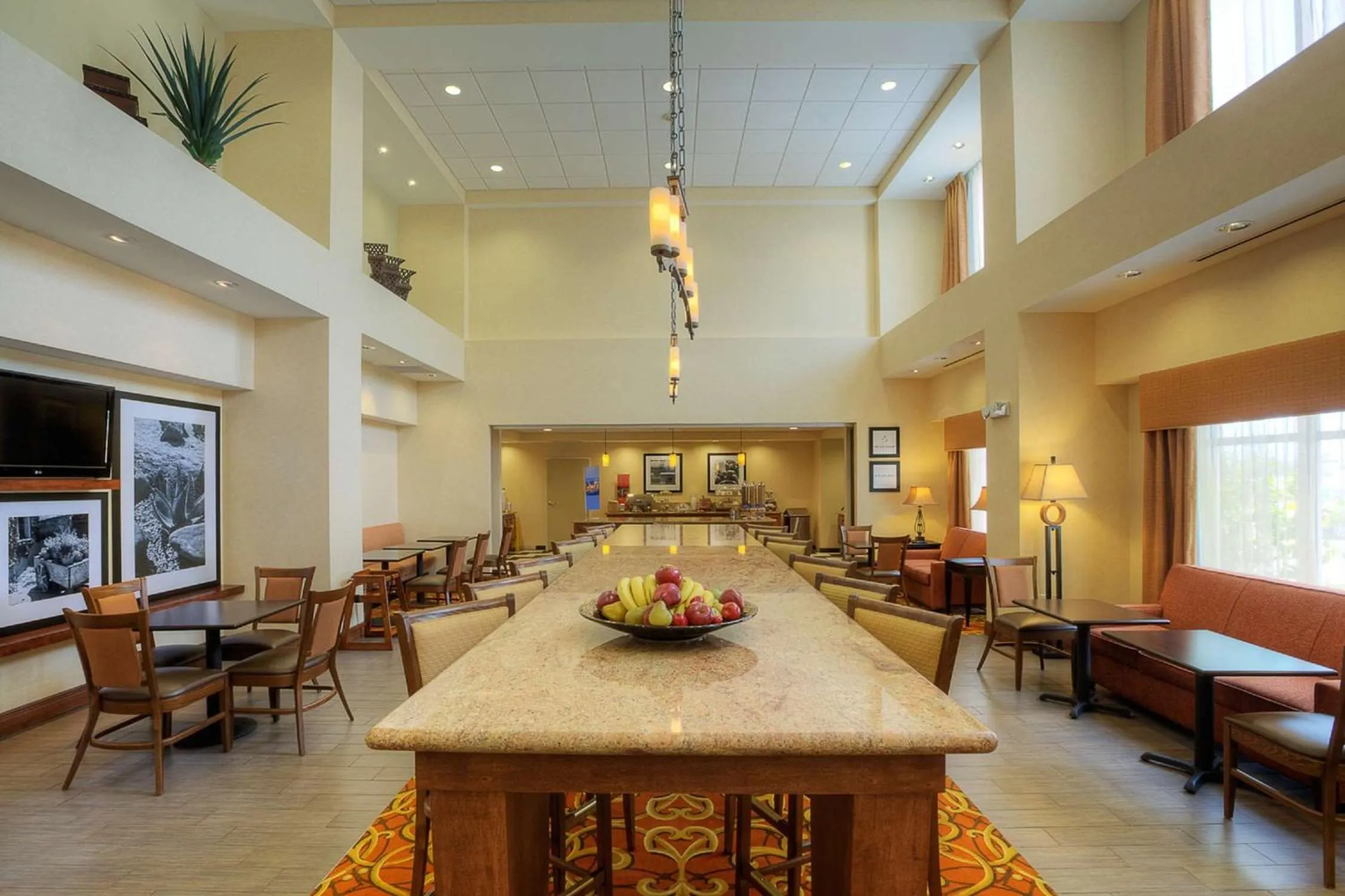 Lobby or reception in Hampton Inn & Suites McAllen