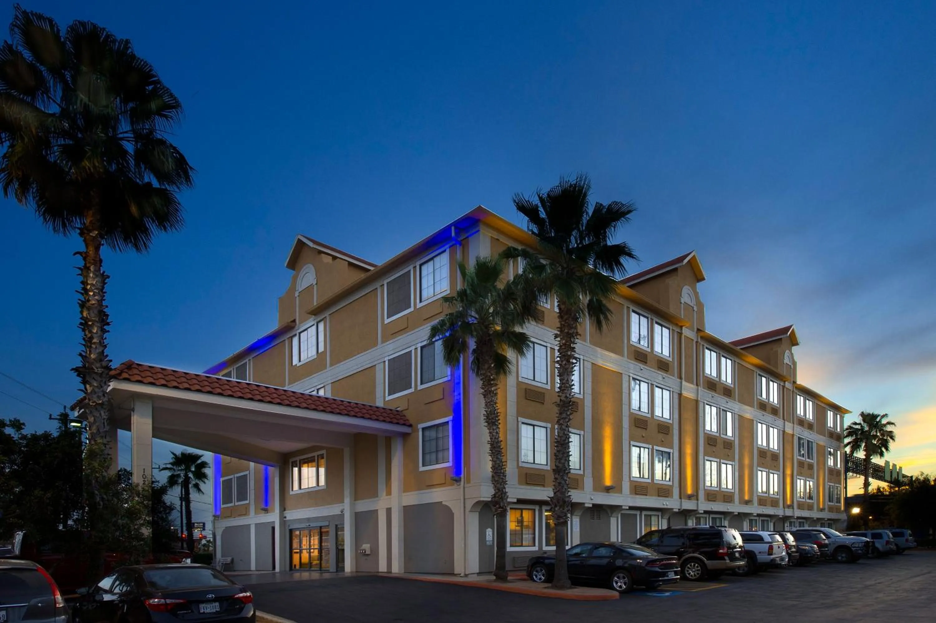 Property building in Holiday Inn Express & Suites San Antonio - Downtown Market Area by IHG