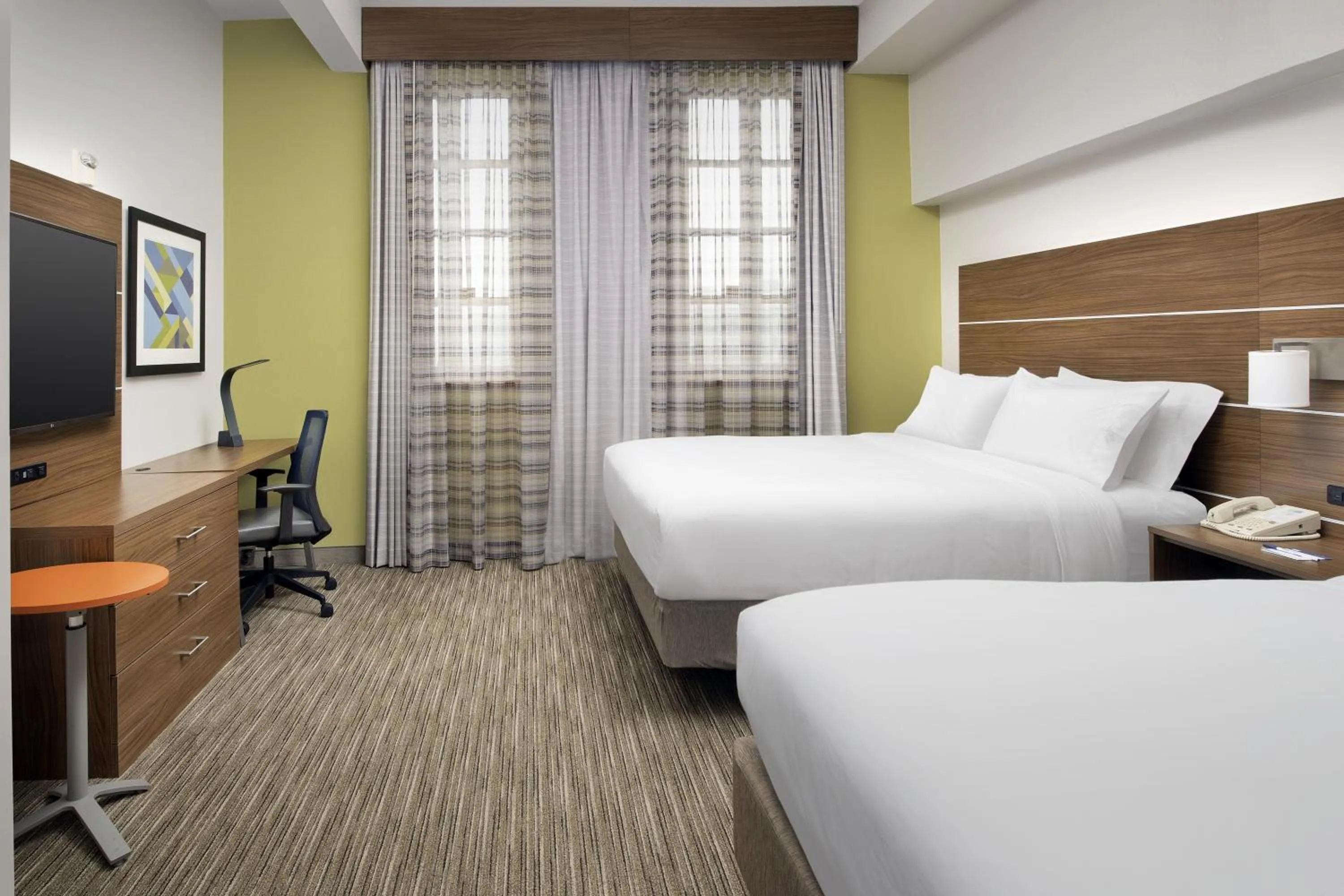 Photo of the whole room, Bed in Holiday Inn Express San Antonio North Riverwalk Area by IHG