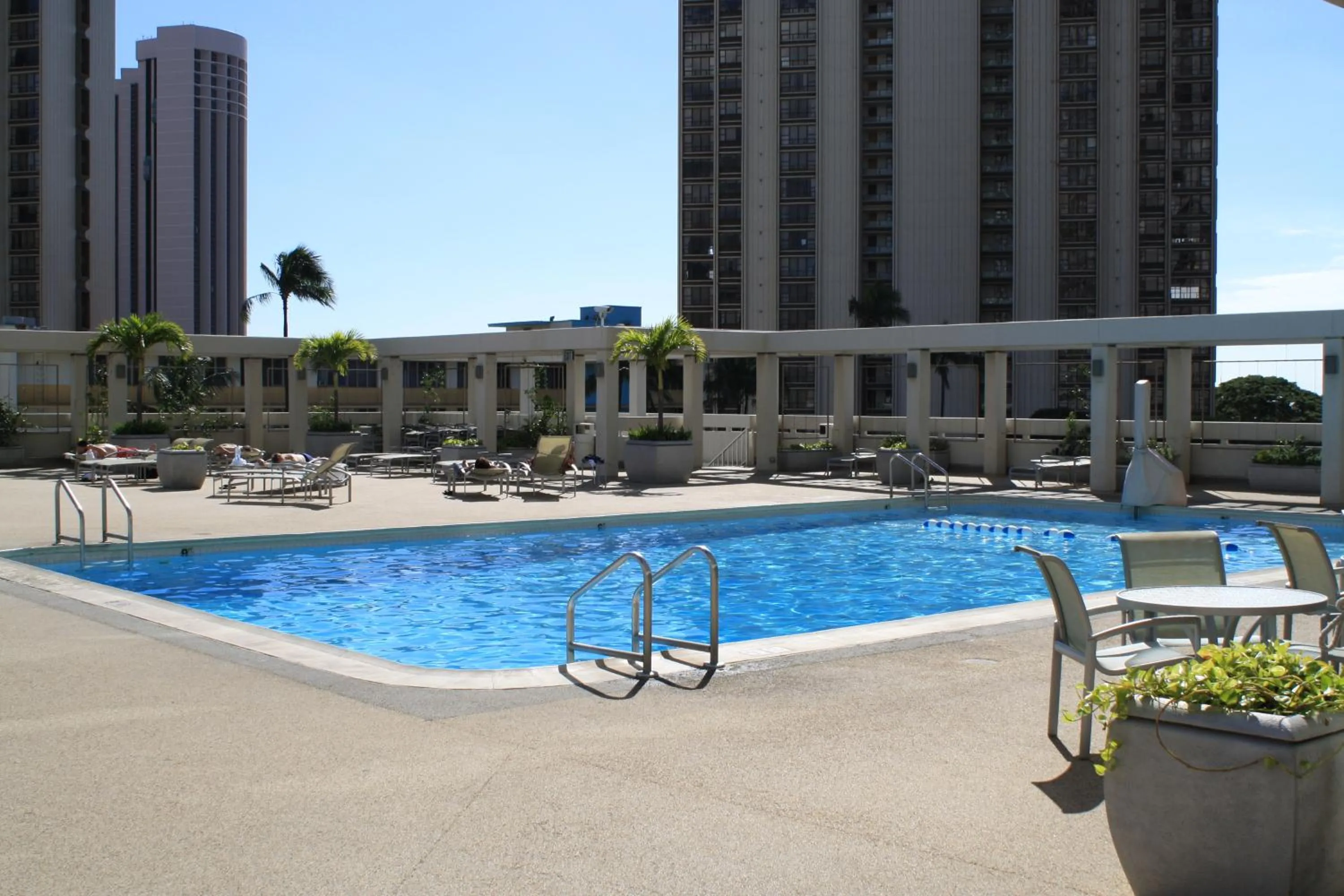 Swimming pool in LSI Resorts at Ala Moana