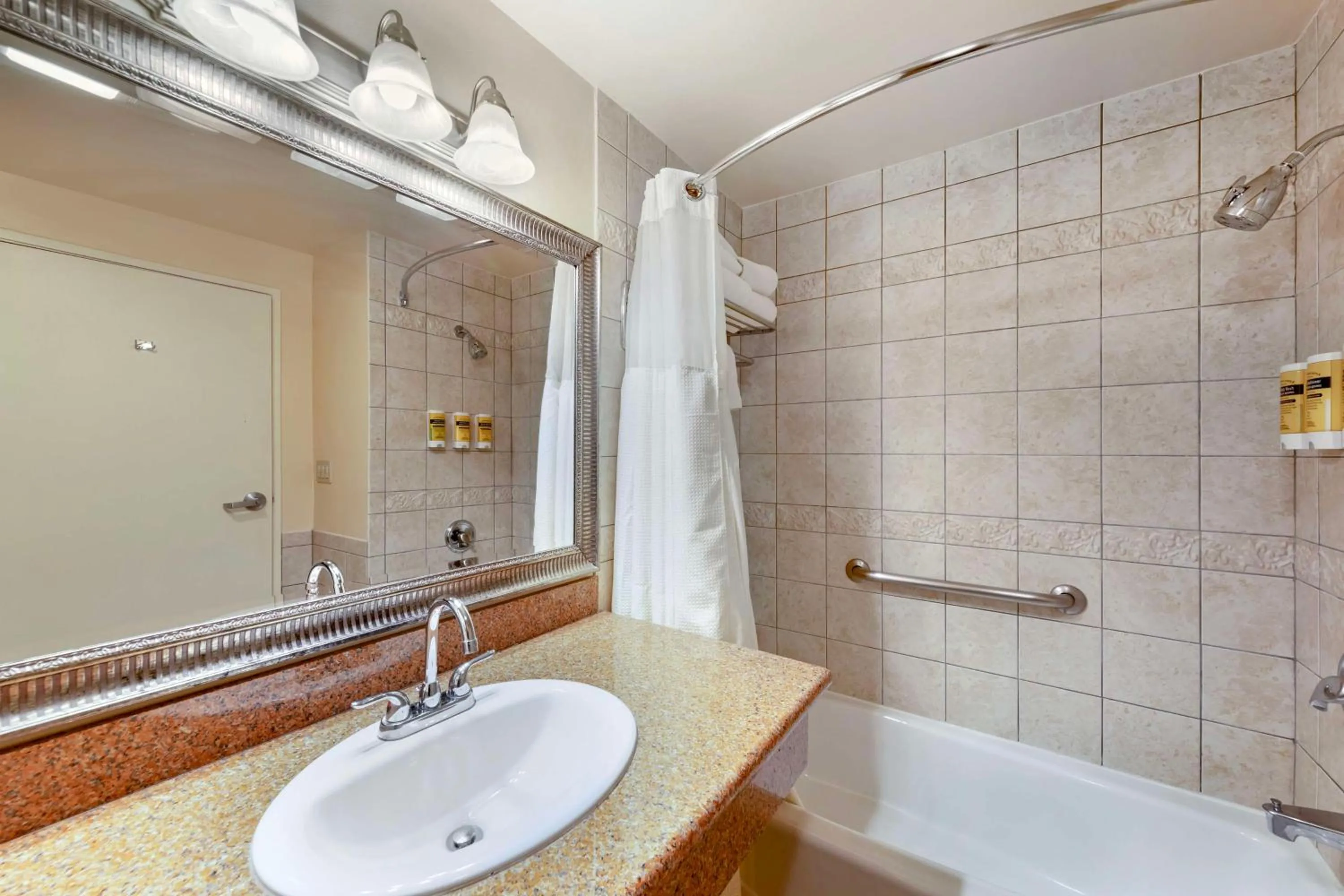 Bathroom in Best Western Plus Country Park Hotel