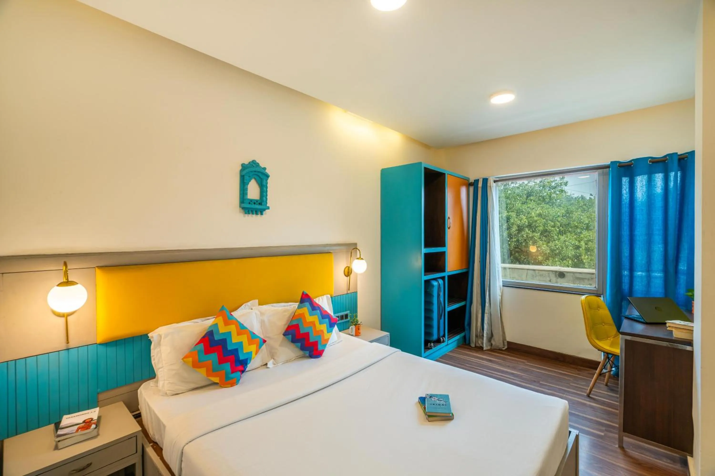 Bed in goSTOPS Delhi