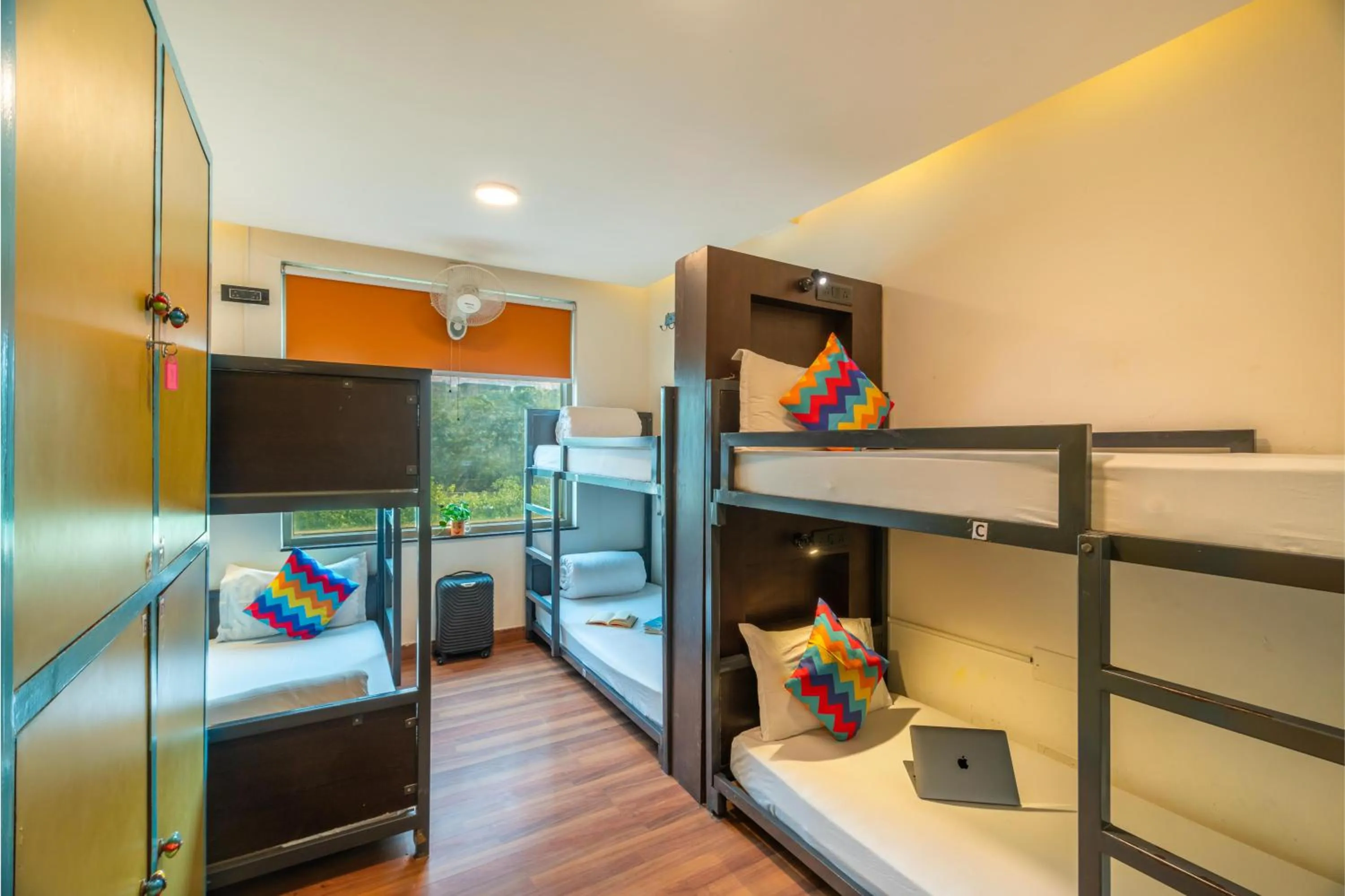bunk bed, Bed in goSTOPS Delhi
