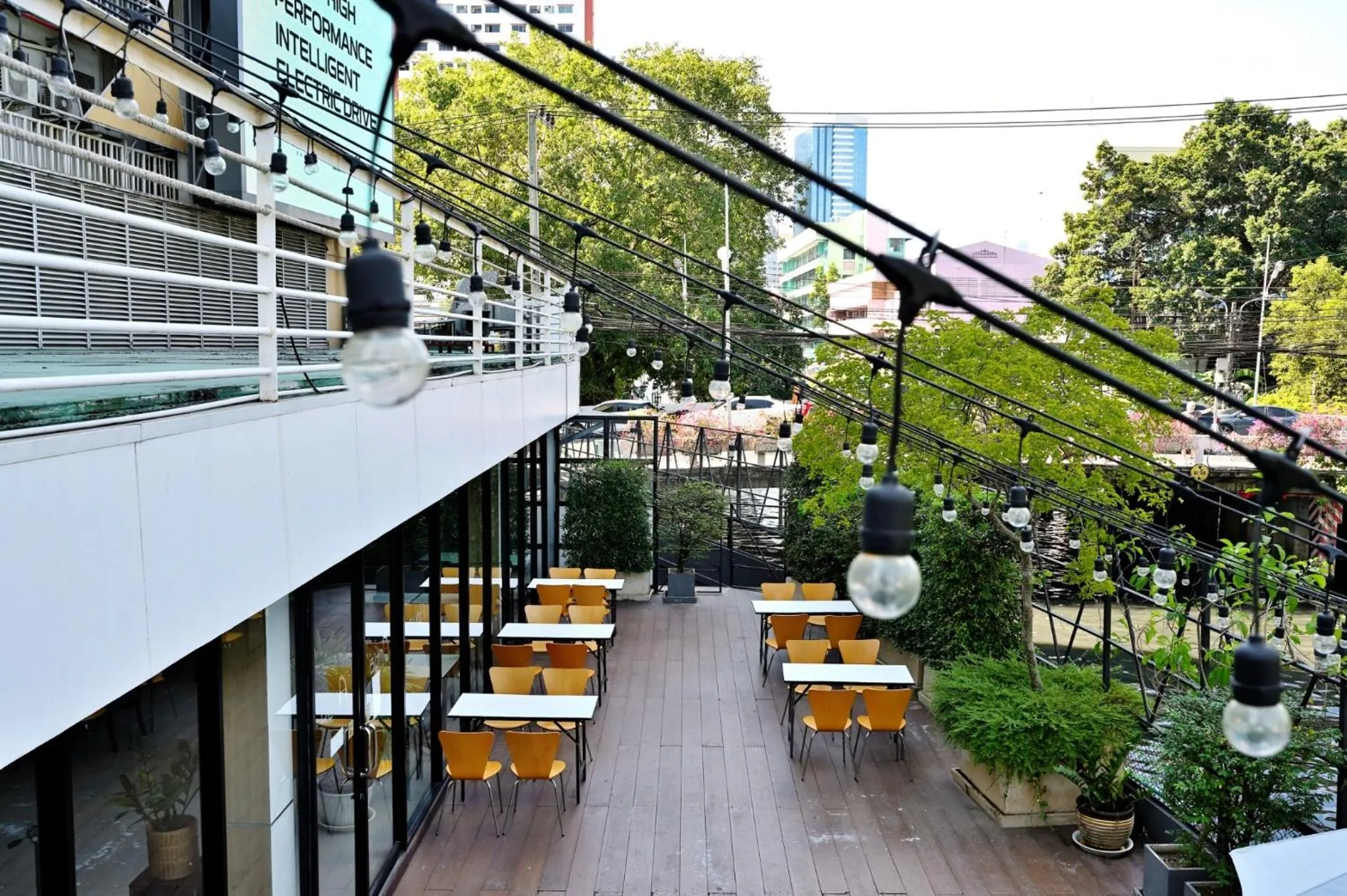 Restaurant/places to eat in Anya Nana at Sukhumvit Bangkok