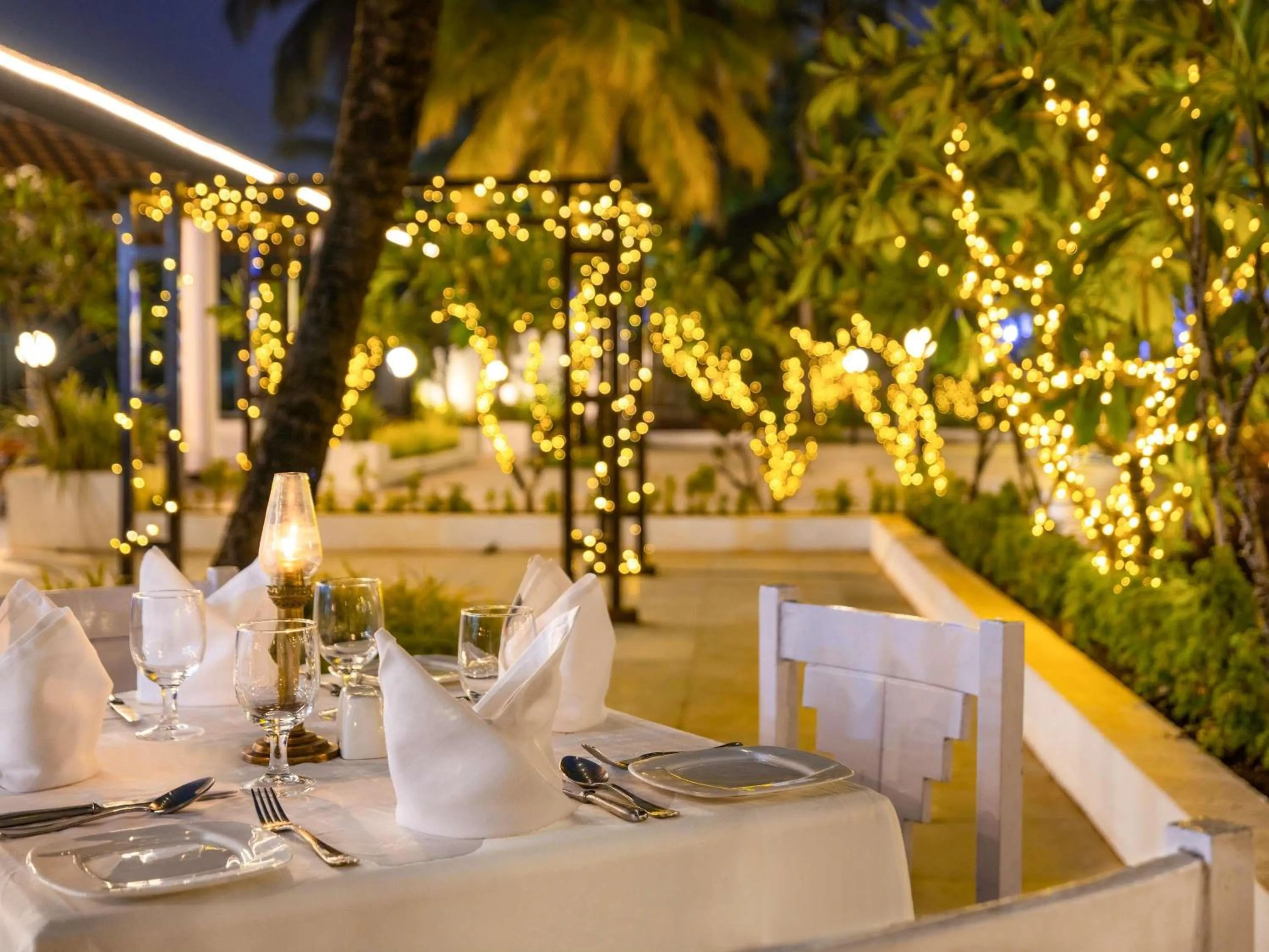 Restaurant/places to eat in Novotel Goa Dona Sylvia Resort