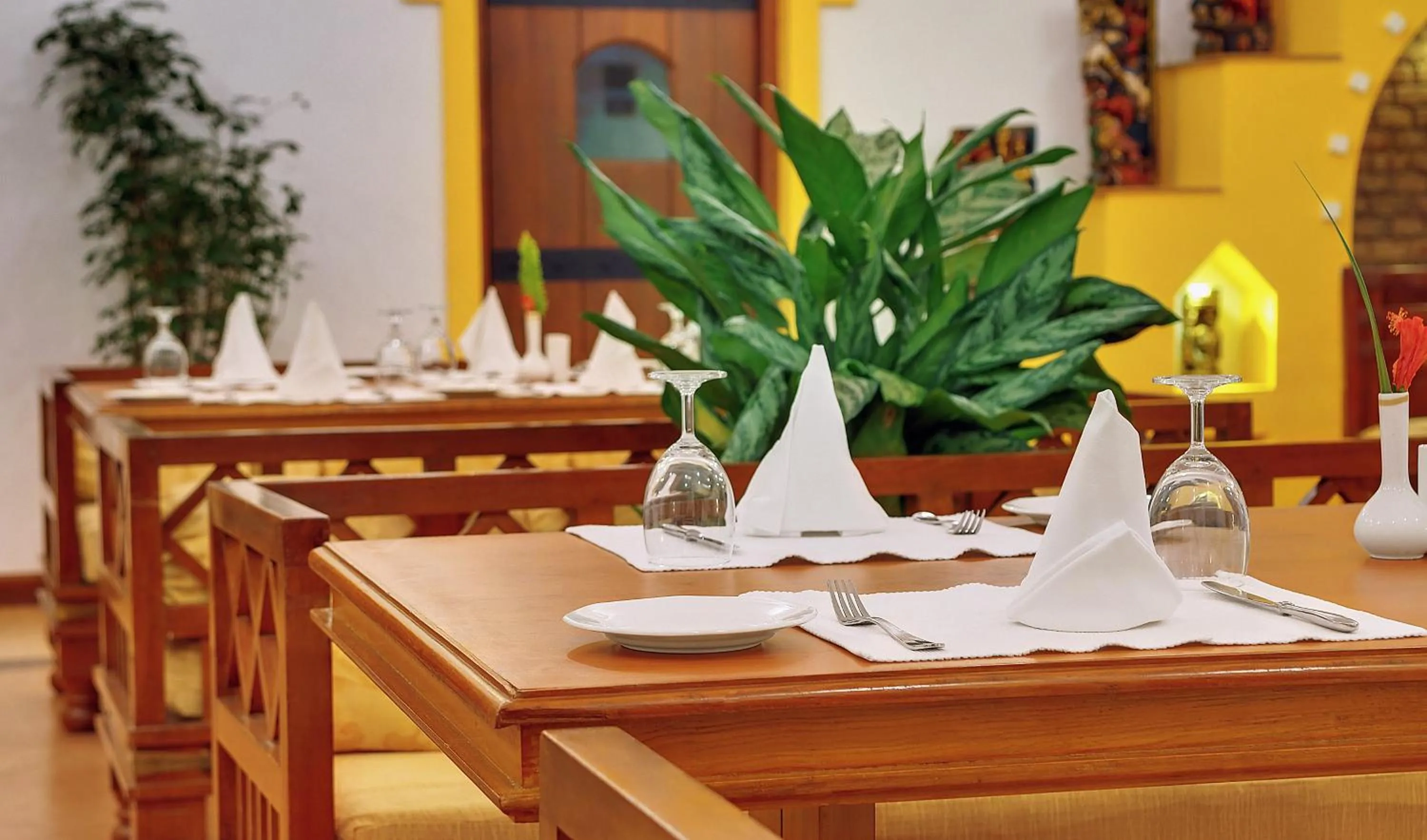 Restaurant/places to eat in Novotel Goa Dona Sylvia Resort