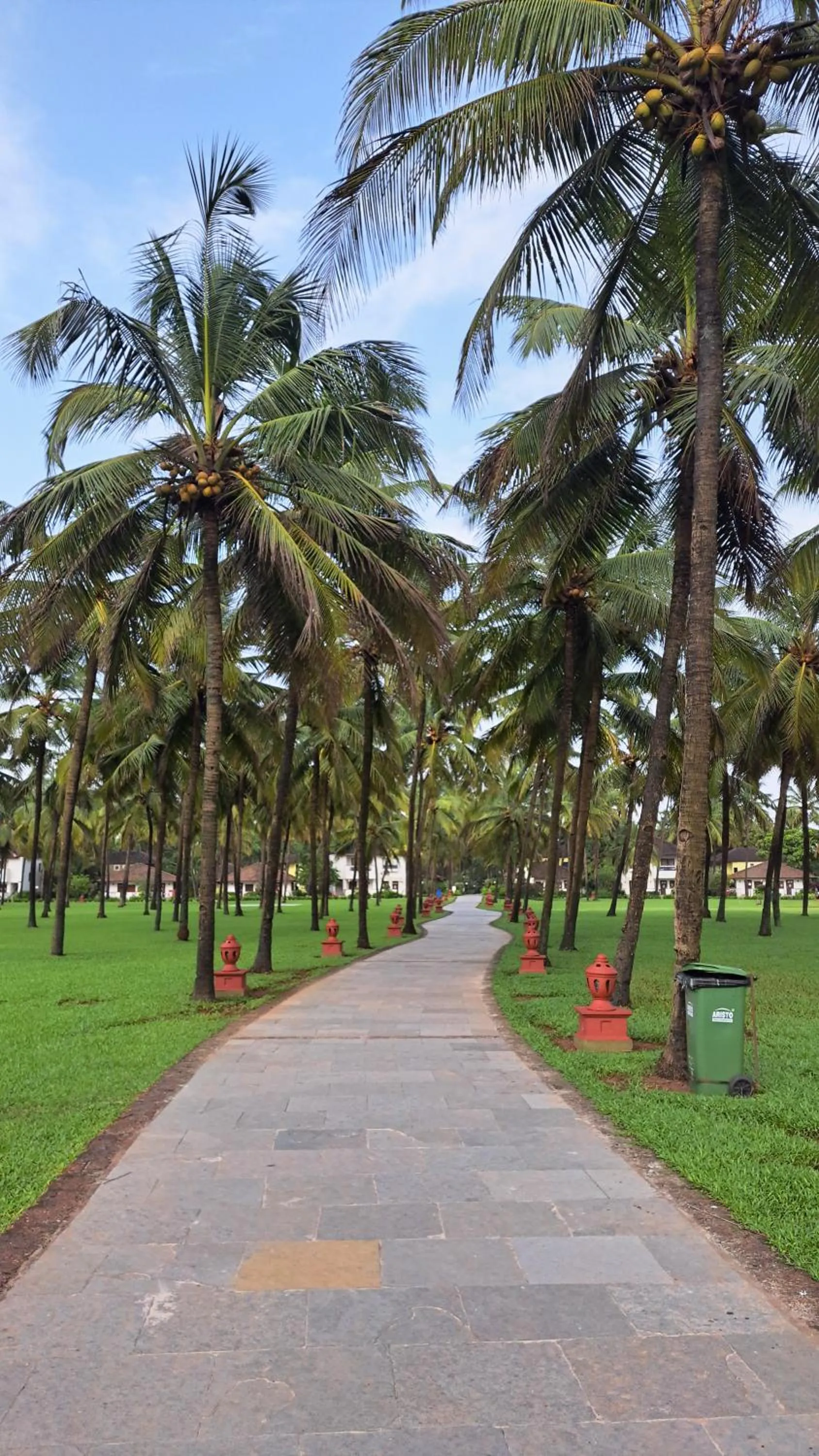 Garden in Novotel Goa Dona Sylvia Resort