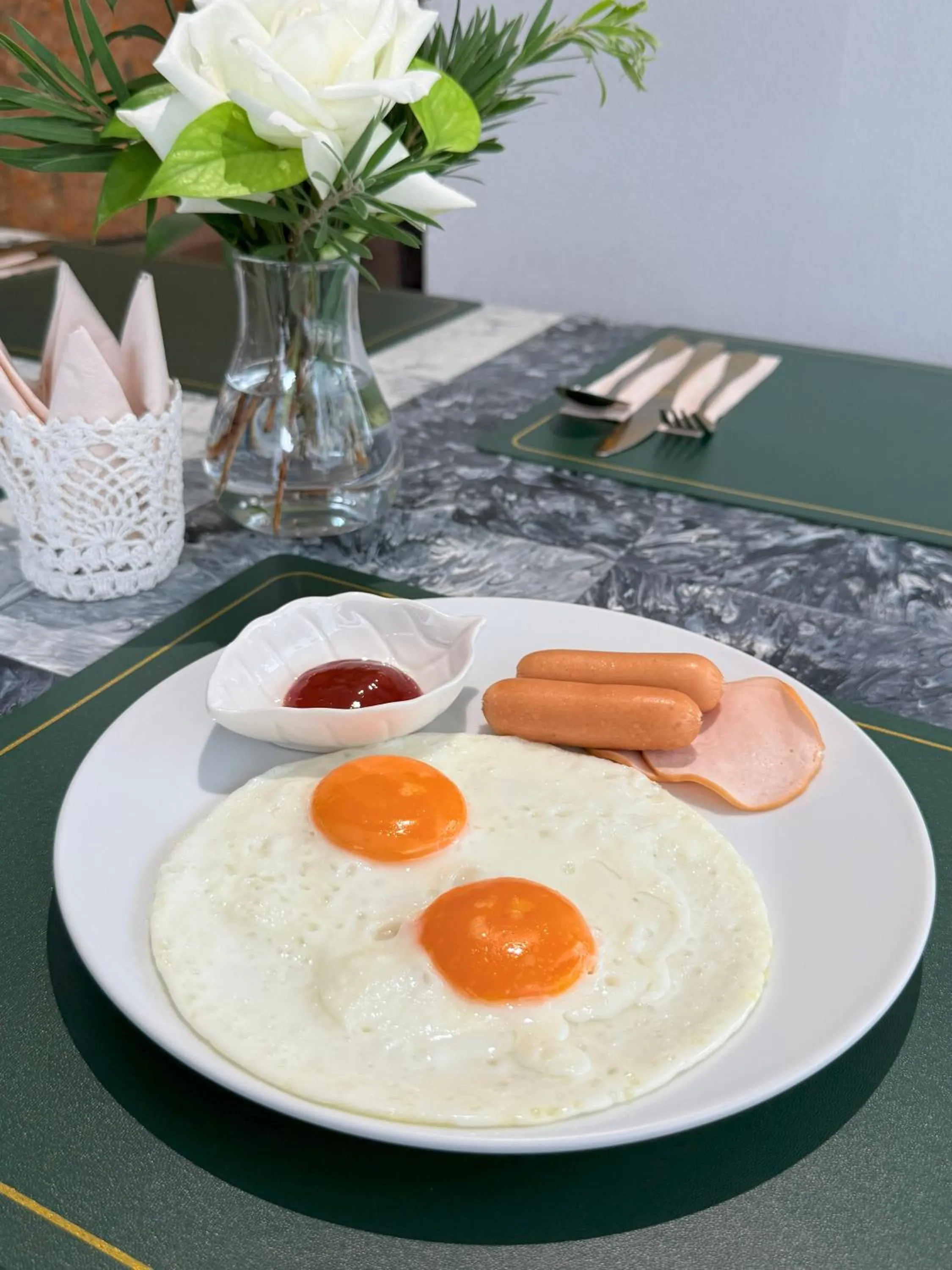 Breakfast in Metz Pratunam