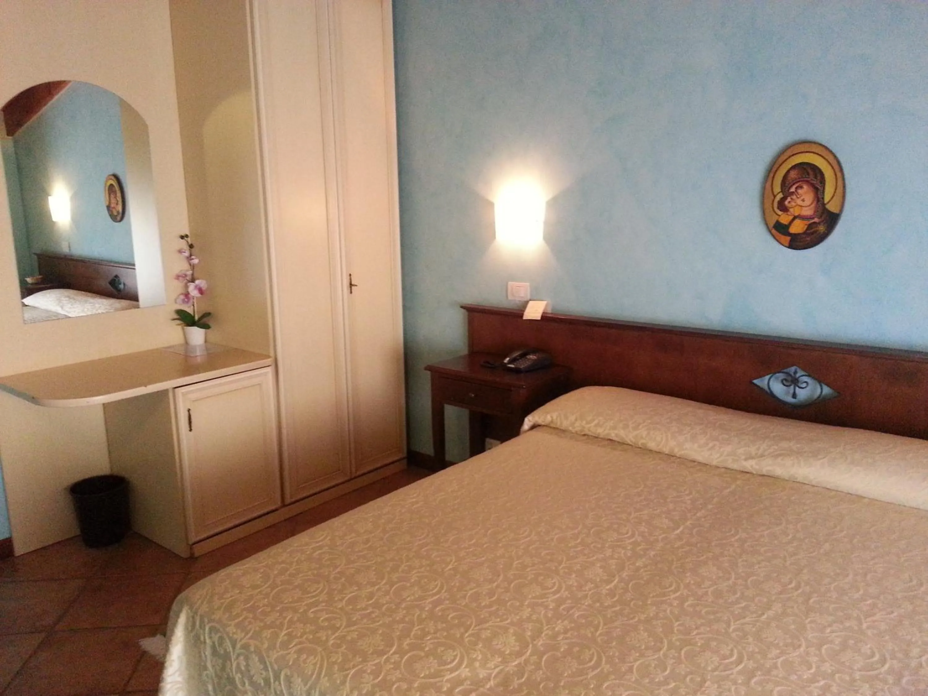 Photo of the whole room, Bed in Villa Serena Agriturismo
