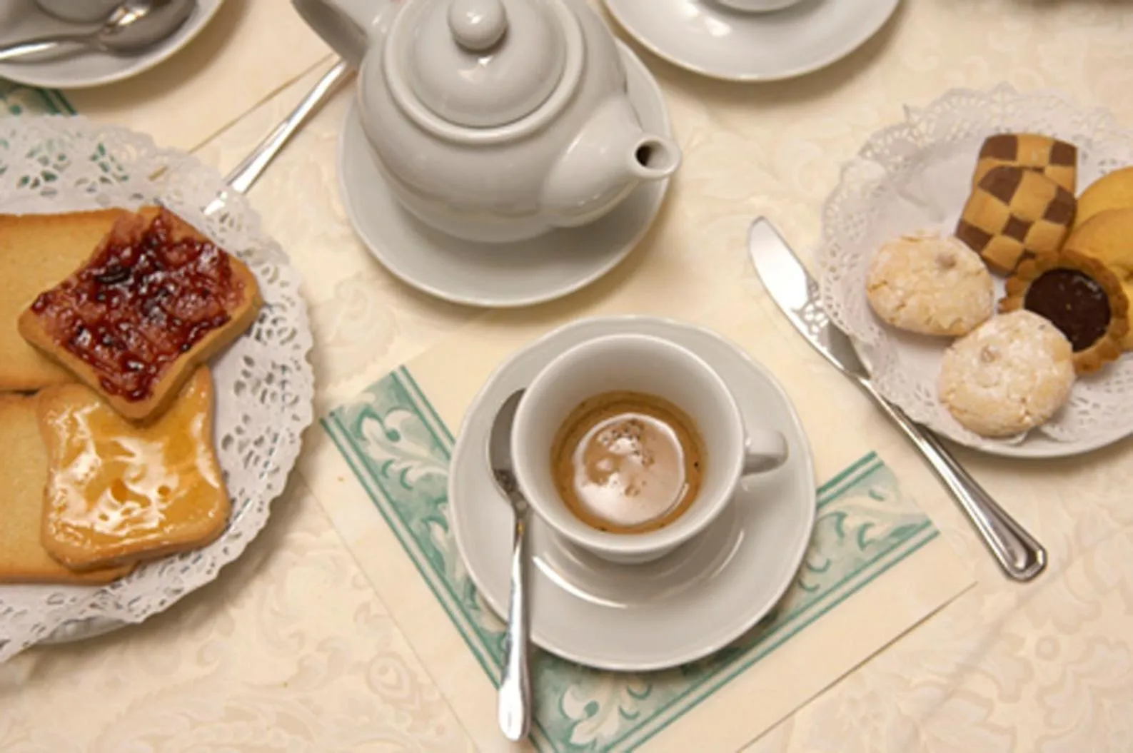 Food and drinks in Villa Serena Agriturismo