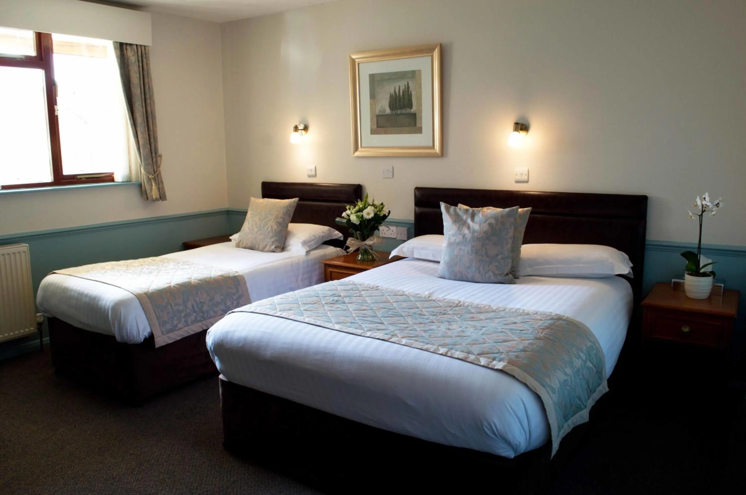 Bed in The Poplars Moulton