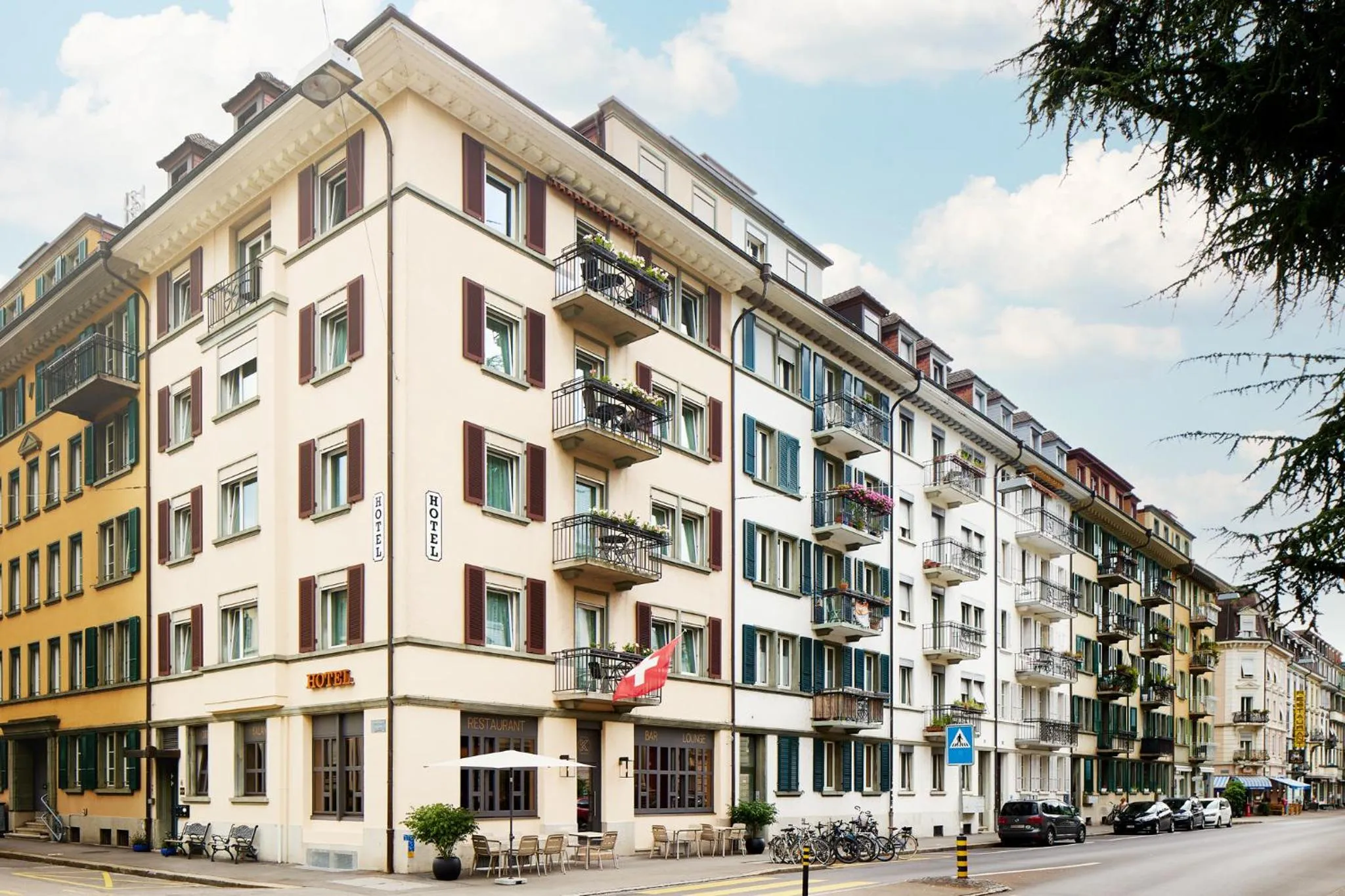 Property building in Hotel La Balance self check-in