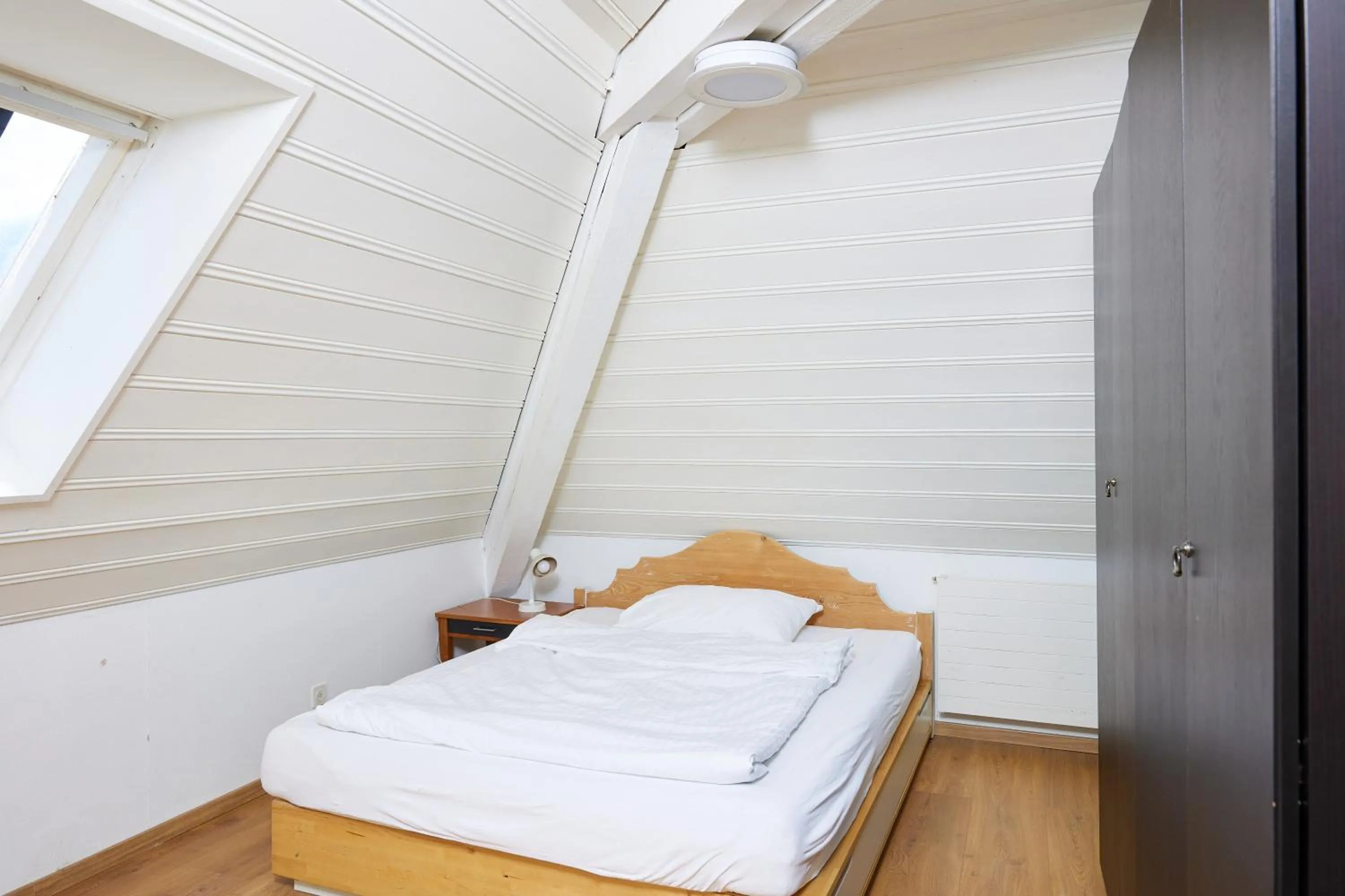 Bed in Hotel La Balance self check-in