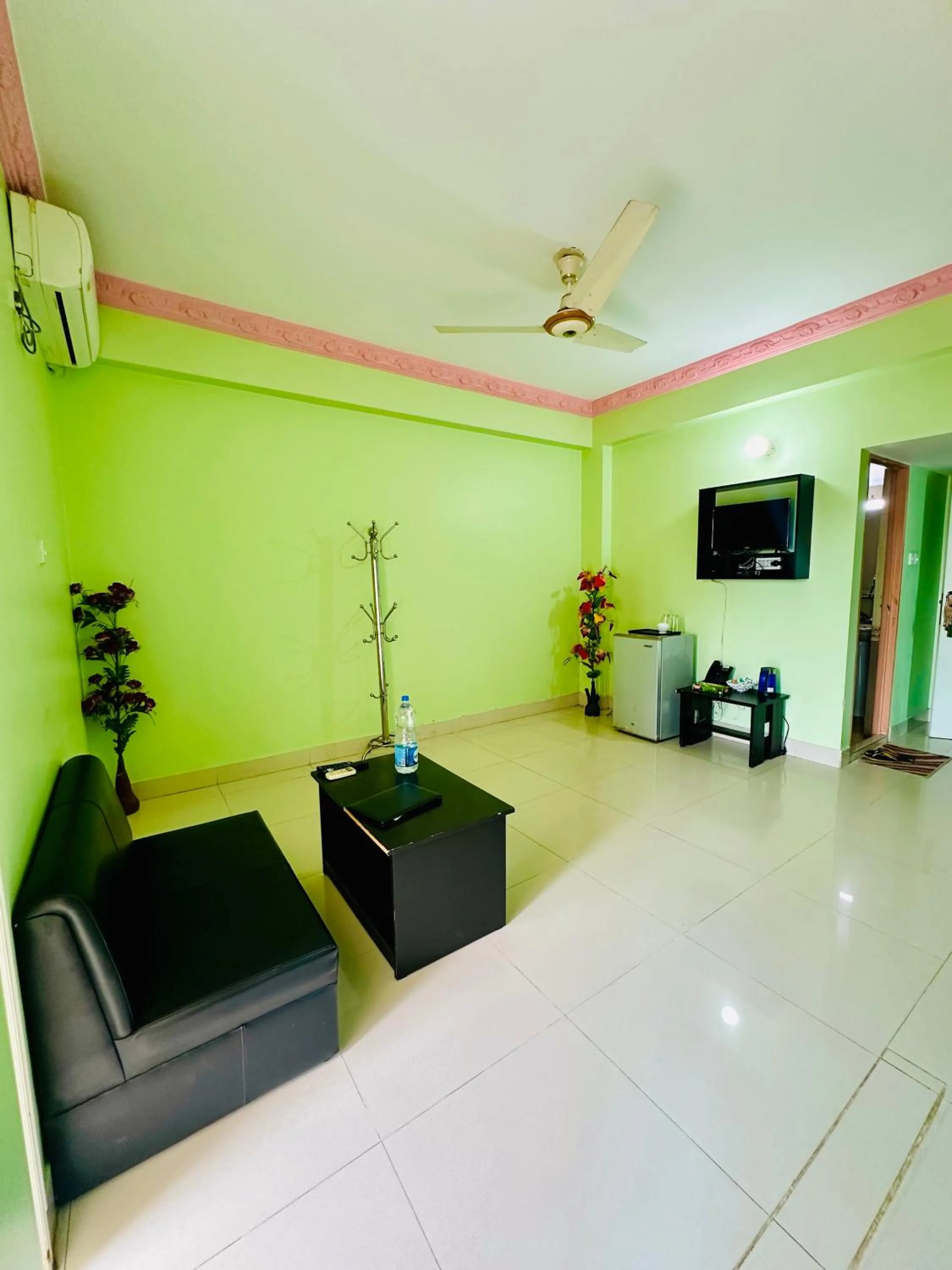 Communal lounge/ TV room in Grand Selim Resort & Tour – GSRT