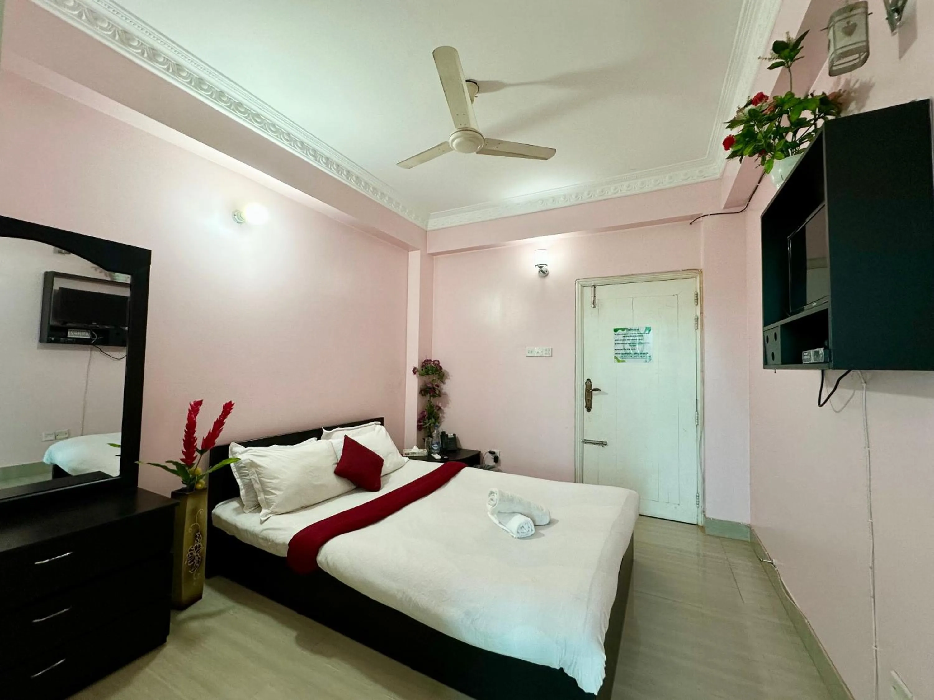 Property building, Bed in Grand Selim Resort & Tour – GSRT