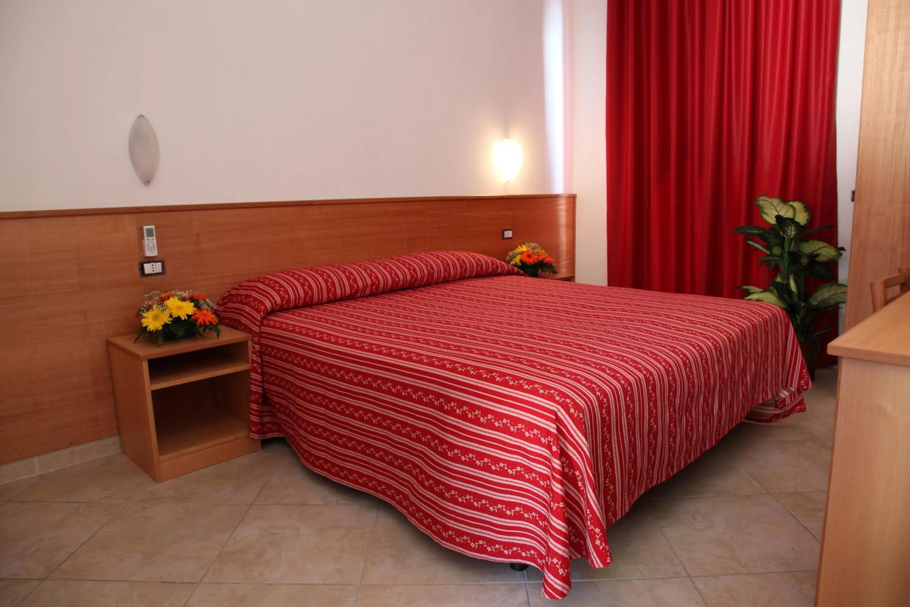 Photo of the whole room, Bed in Luigiane B&B