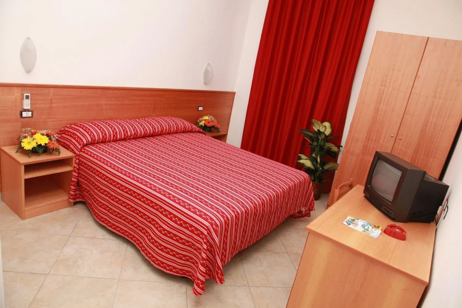 Photo of the whole room, Bed in Luigiane B&B