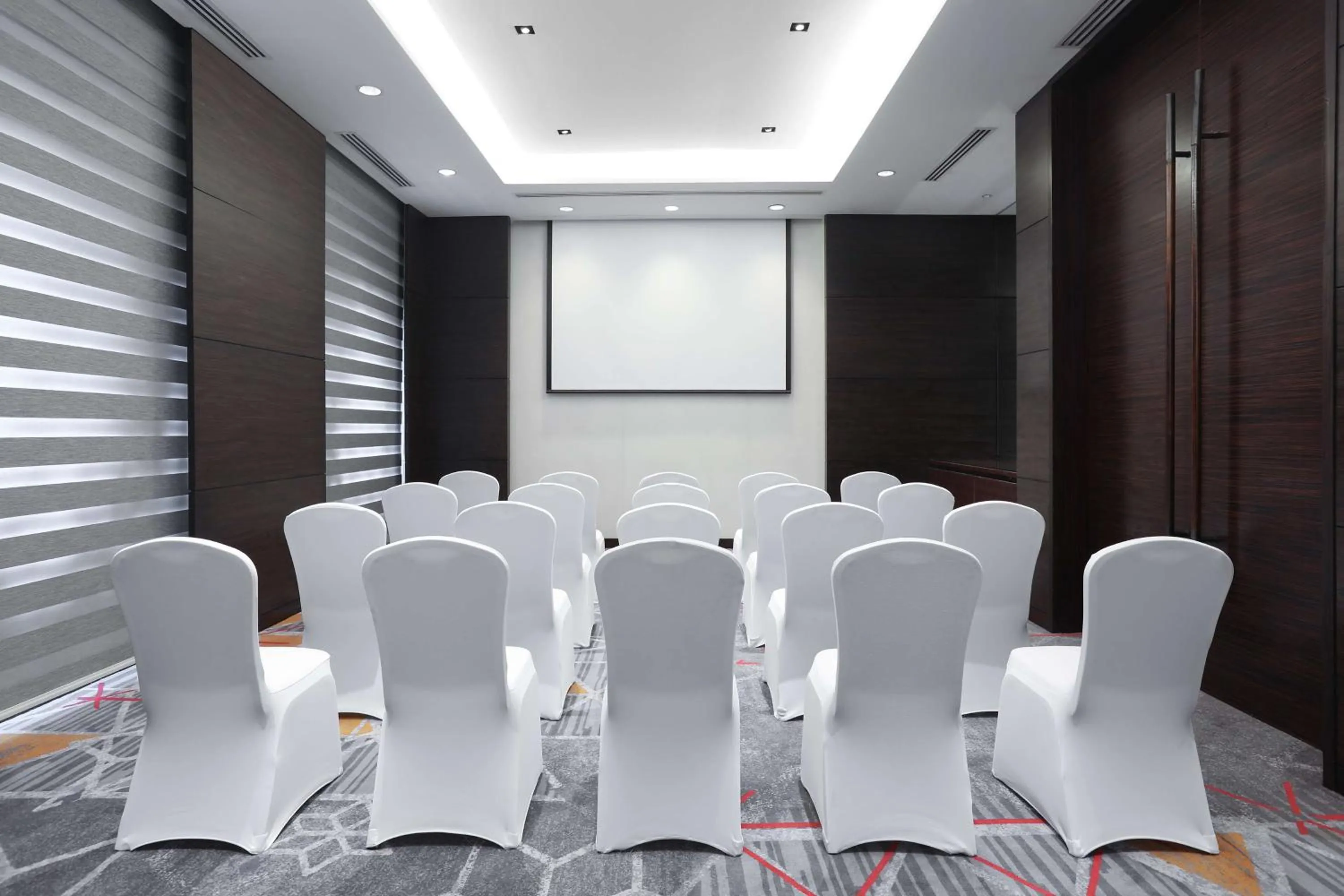Meeting/conference room in Radisson Blu Cebu