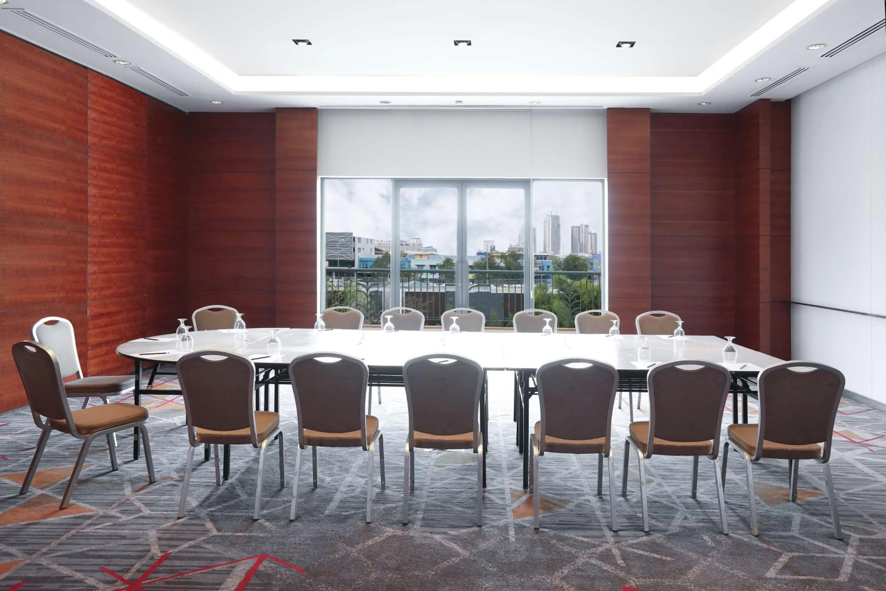 Meeting/conference room in Radisson Blu Cebu